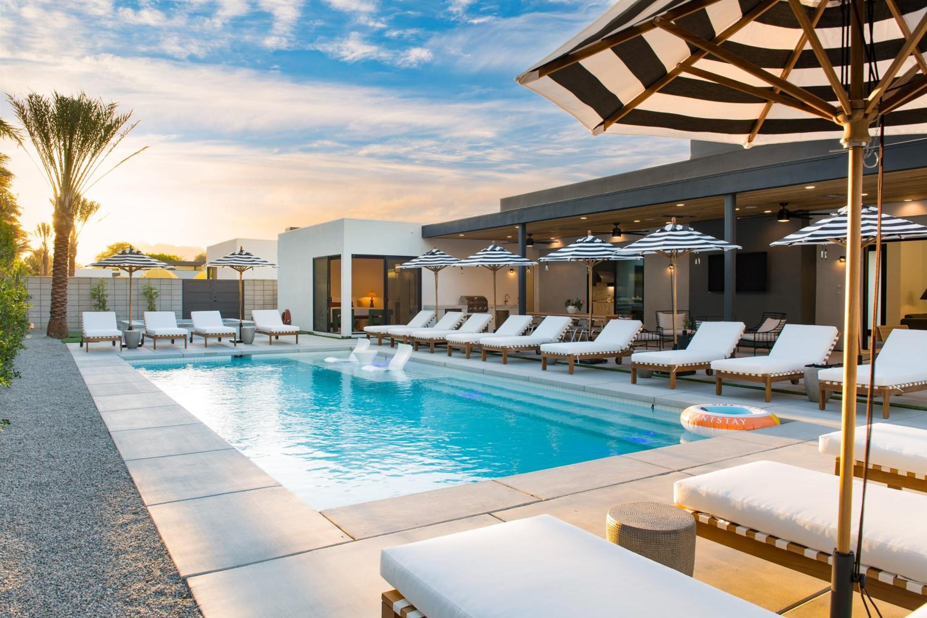 Polo Villa Aura 2 Homes Pickleball Putting Green Sleeps 32