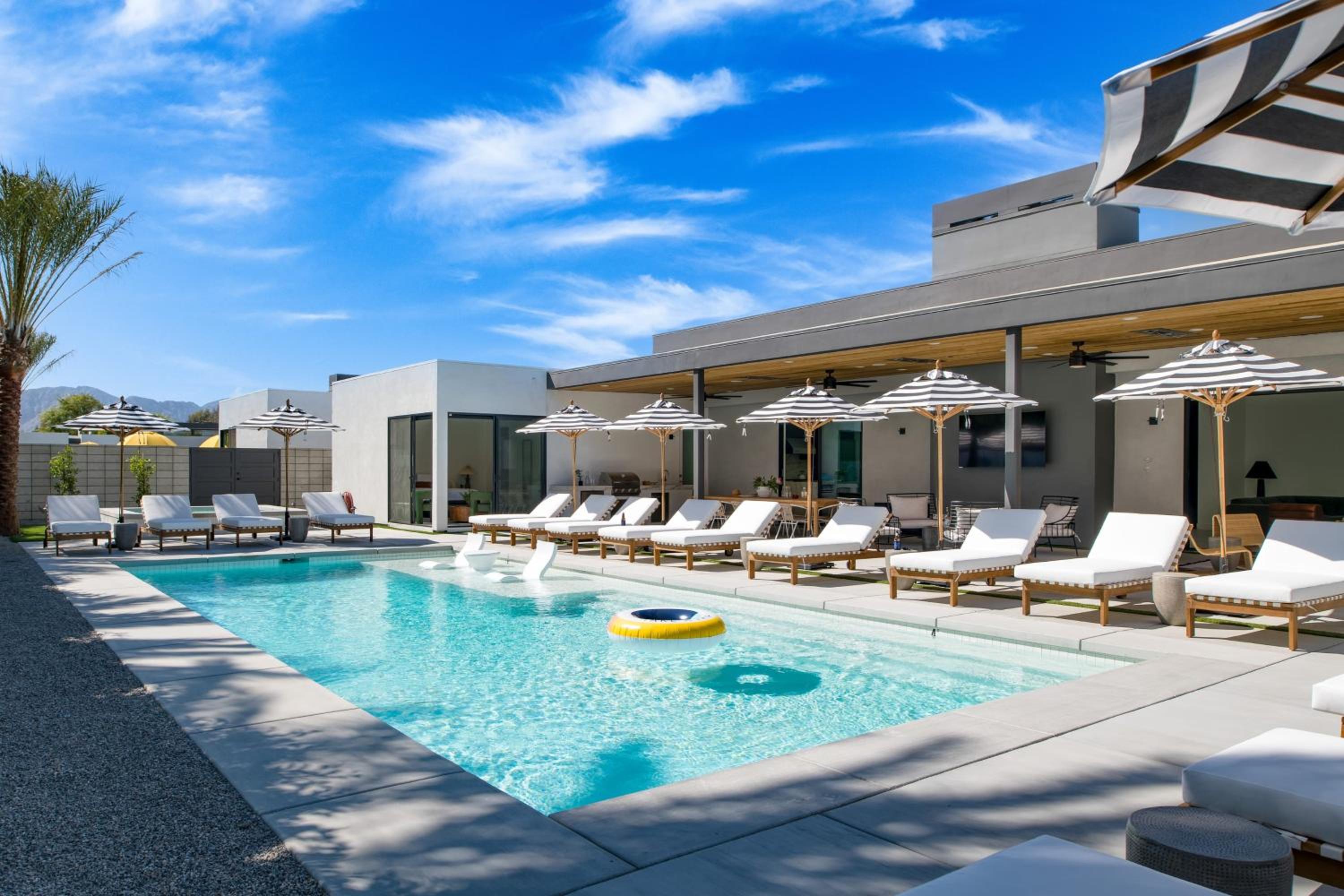 Polo Villa Aura 2 Homes Pickleball Putting Green Sleeps 32