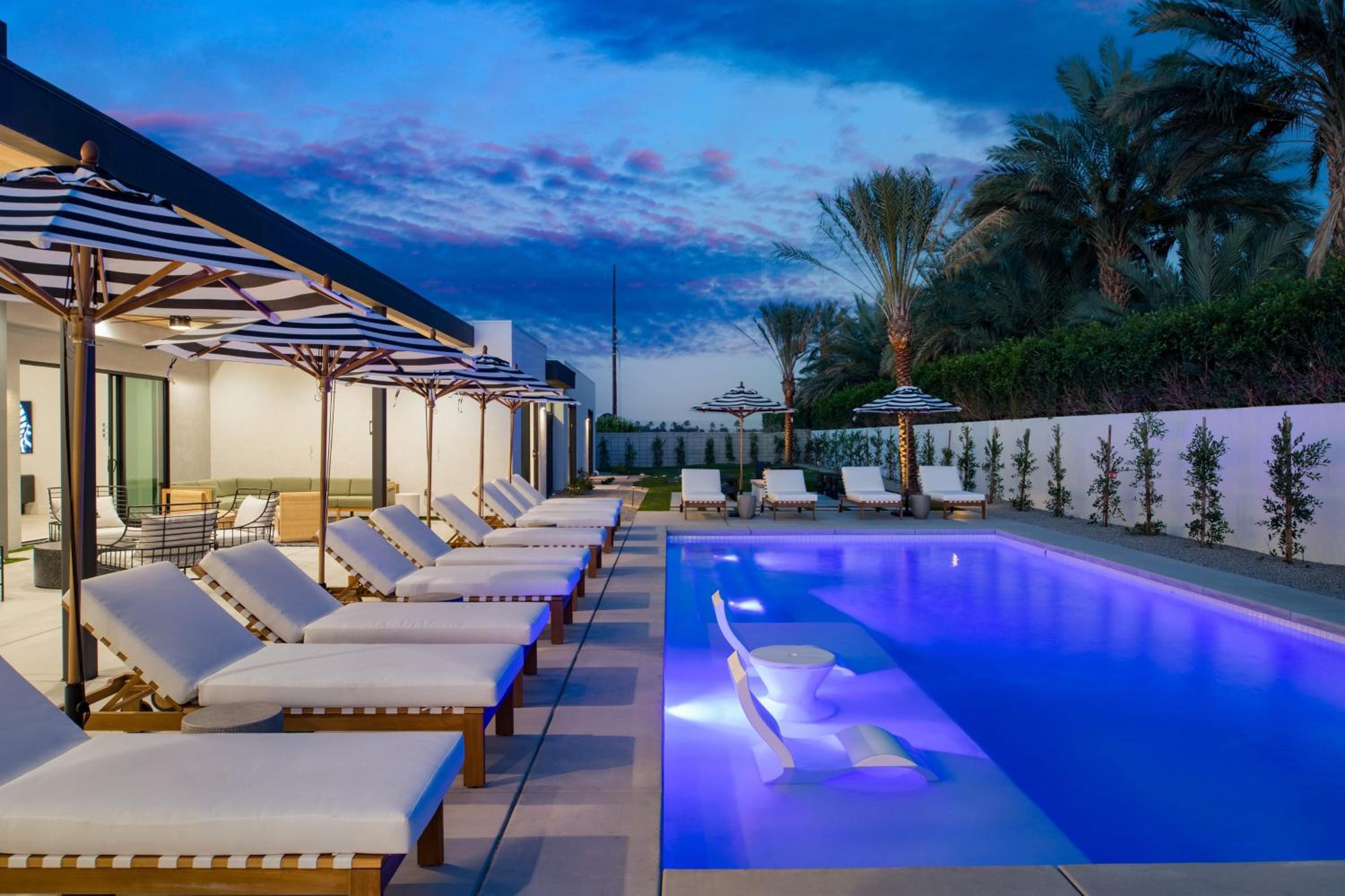 Polo Villa Aura 2 Homes Pickleball Putting Green Sleeps 32