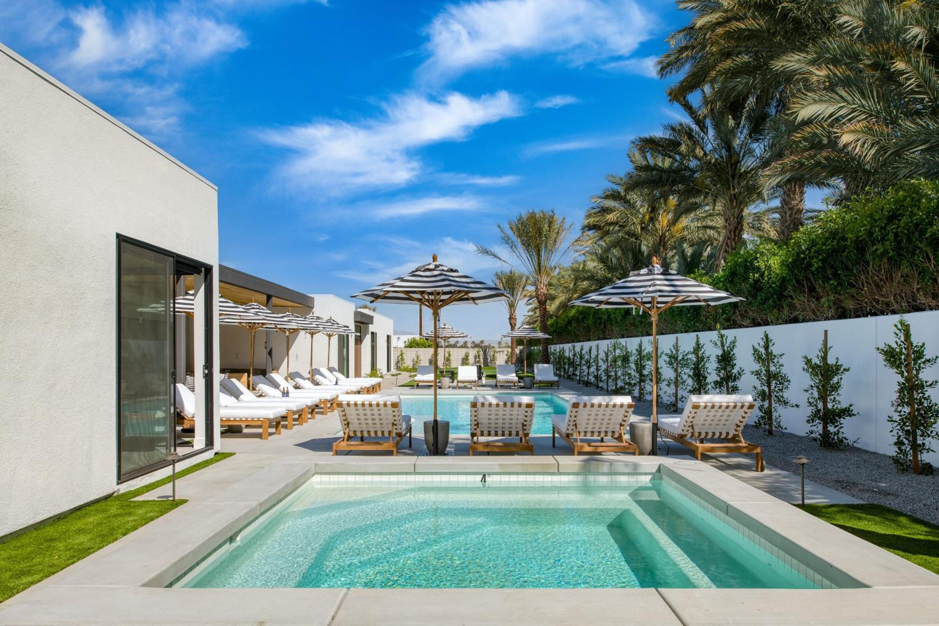 Polo Villa Aura 2 Homes Pickleball Putting Green Sleeps 32