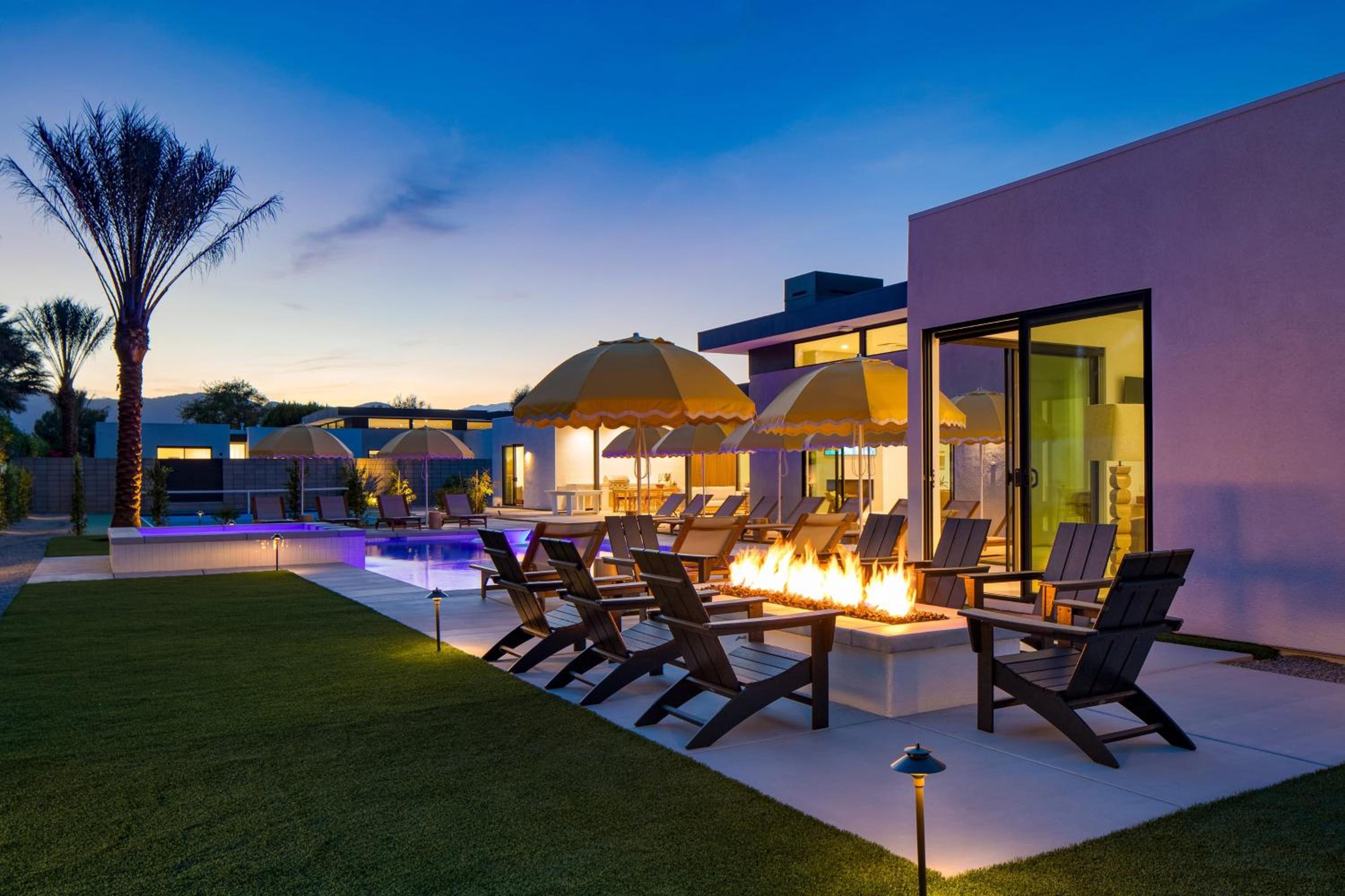 Polo Villa Aura 2 Homes Pickleball Putting Green Sleeps 32