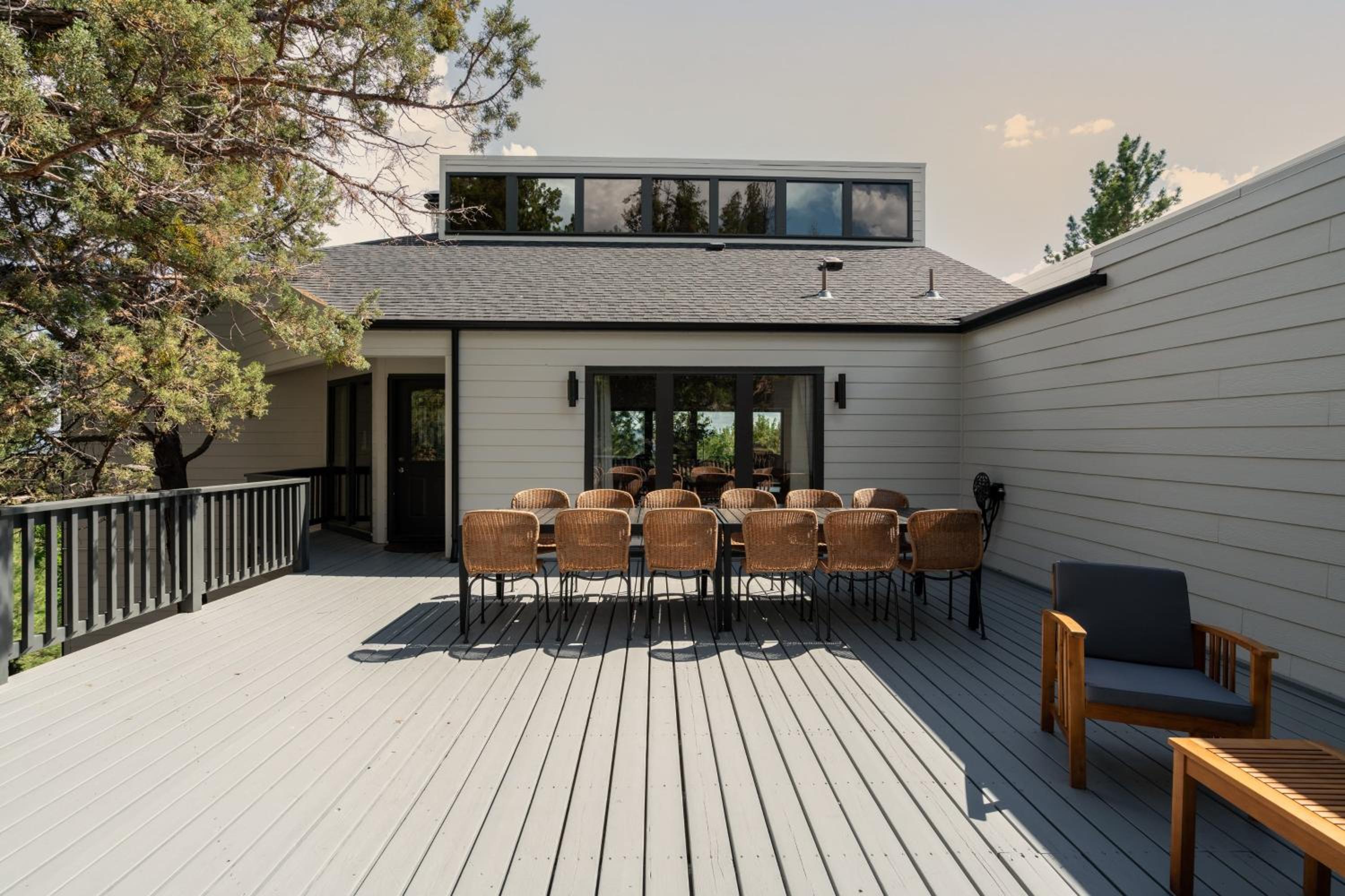 Big Sky by AvantStay Mountain Home w Great Views Hot Tub Al Fresco Dining