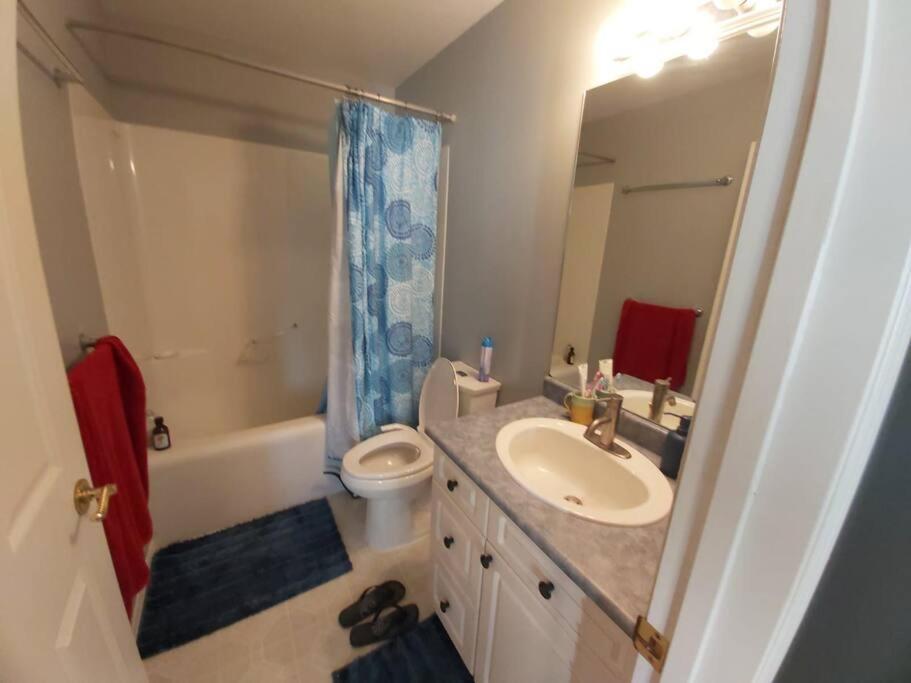 Countryside Escape - Private Suite with Scenic View