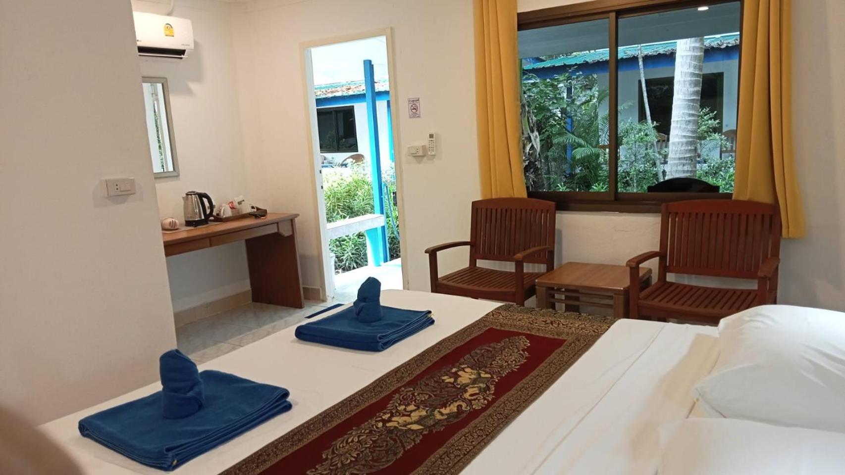 Lanta Island Resort