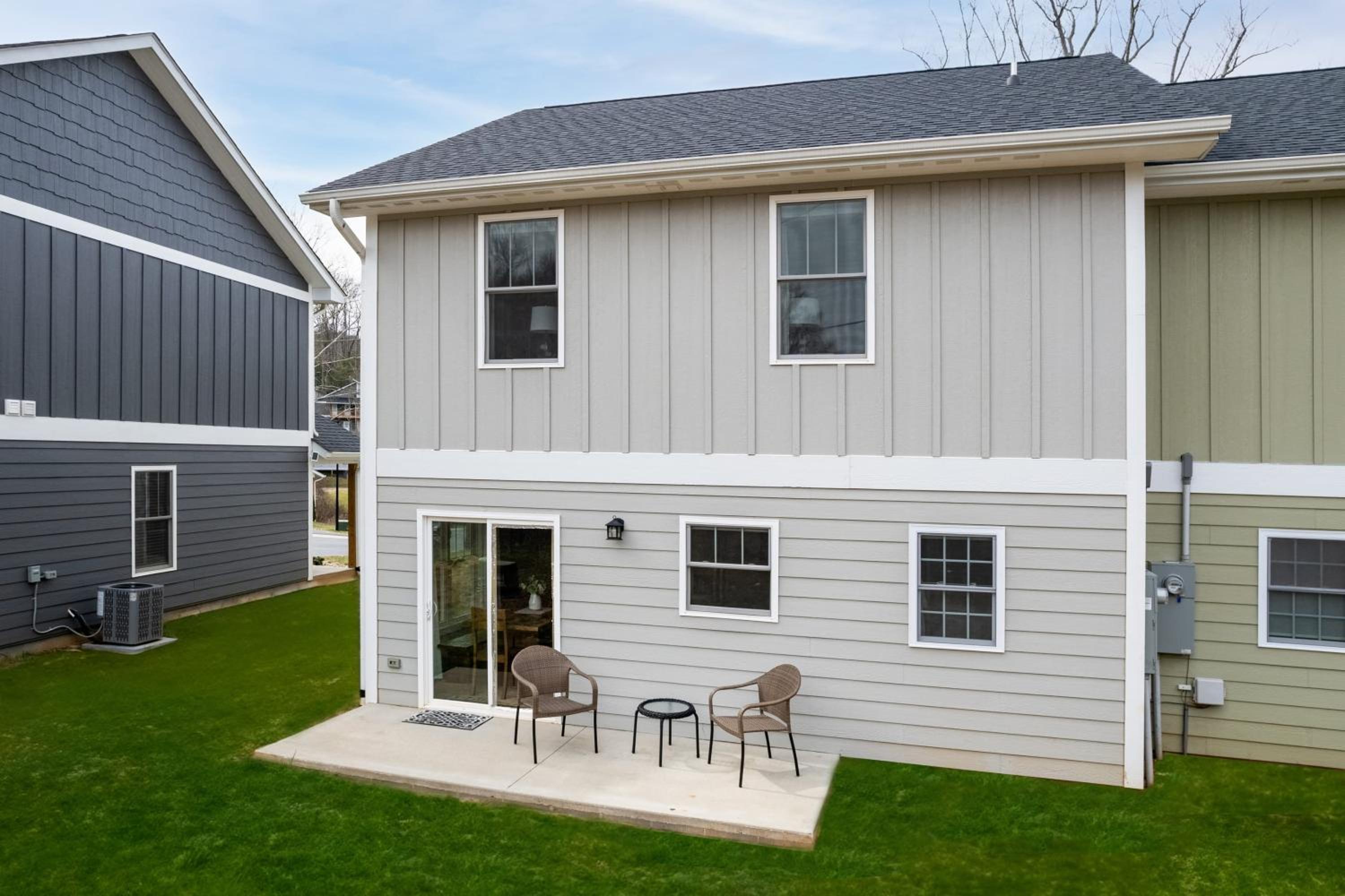 Silver Maple by AvantStay Modern Stylish Haven