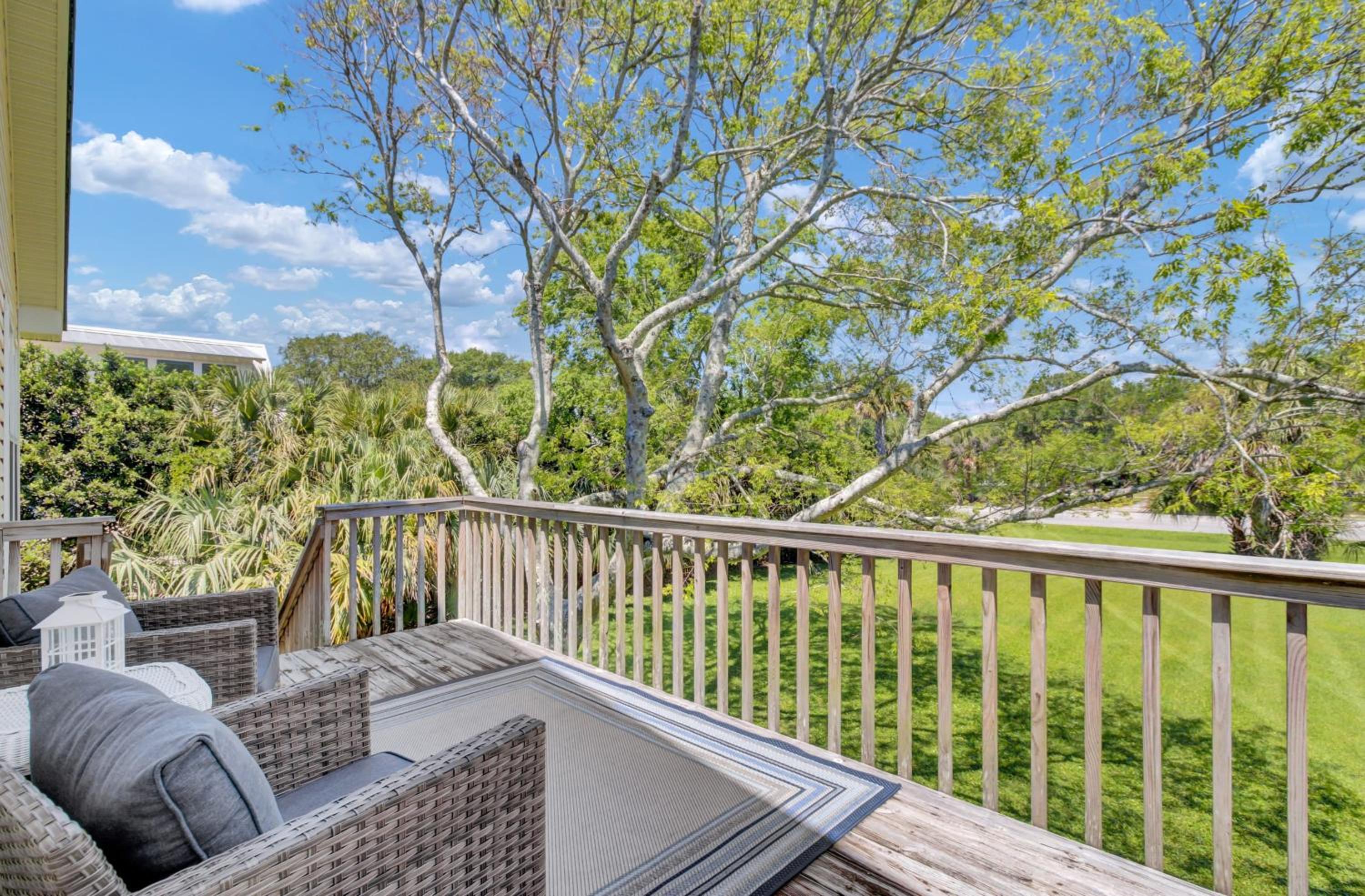 Ion by AvantStay Walk to Beach Dining Shopping Central Location Deck