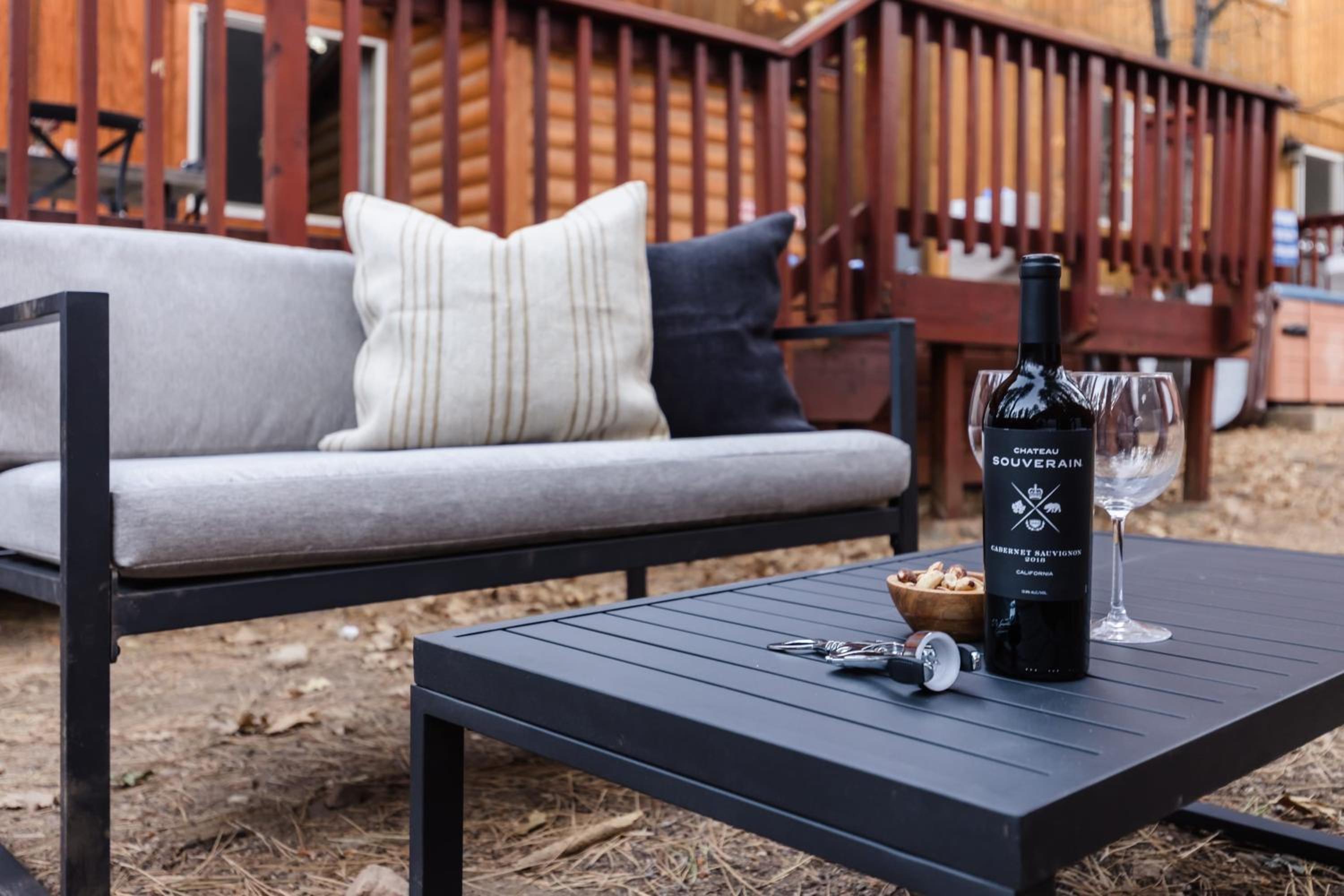 Walk to Ski Resort Lift • Deck Hot Tub Game Loft Jumper by AvantStay