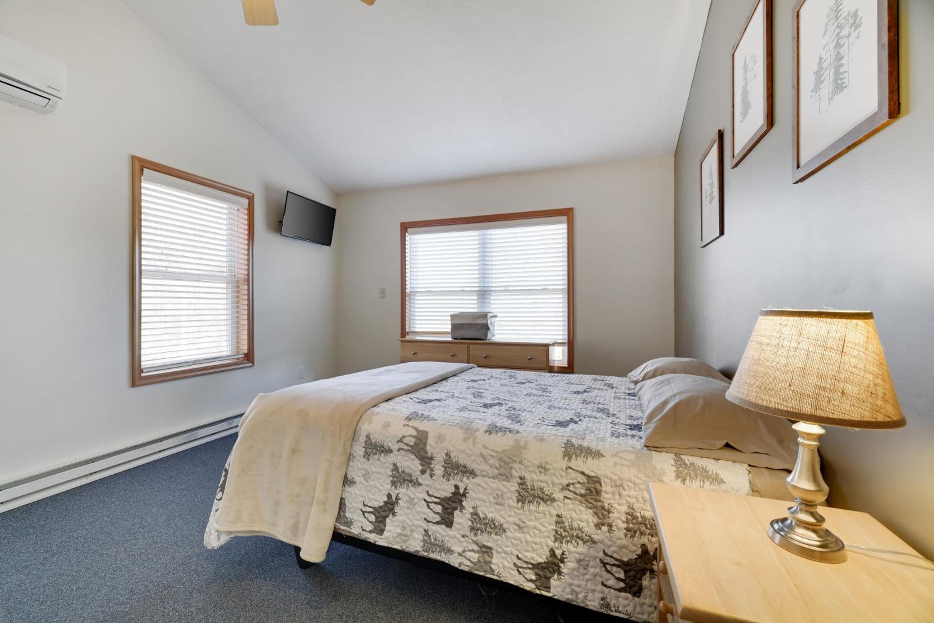 Sycamore Cove by AvantStay Hot Tub Game Rooms