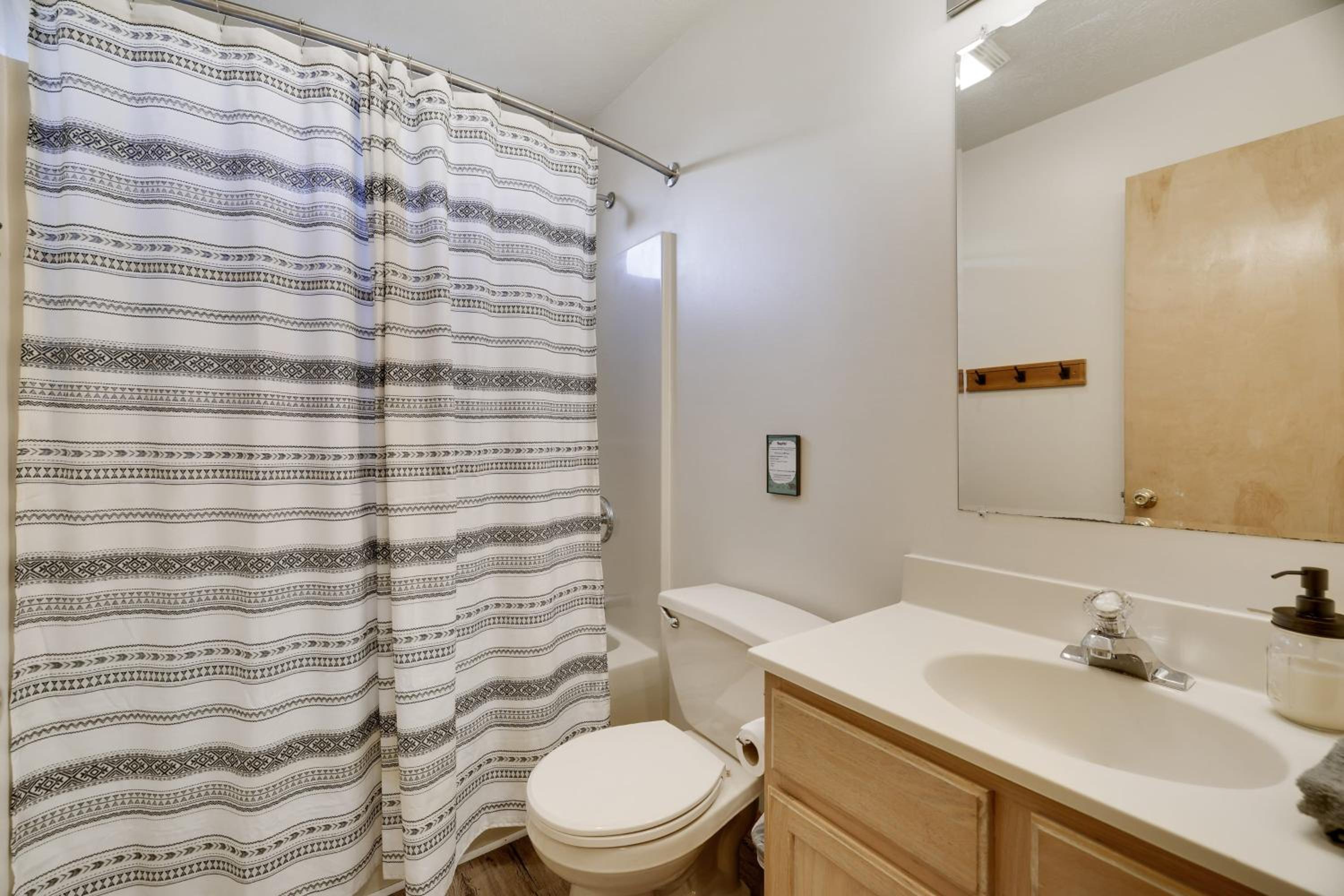 Sycamore Cove by AvantStay Hot Tub Game Rooms