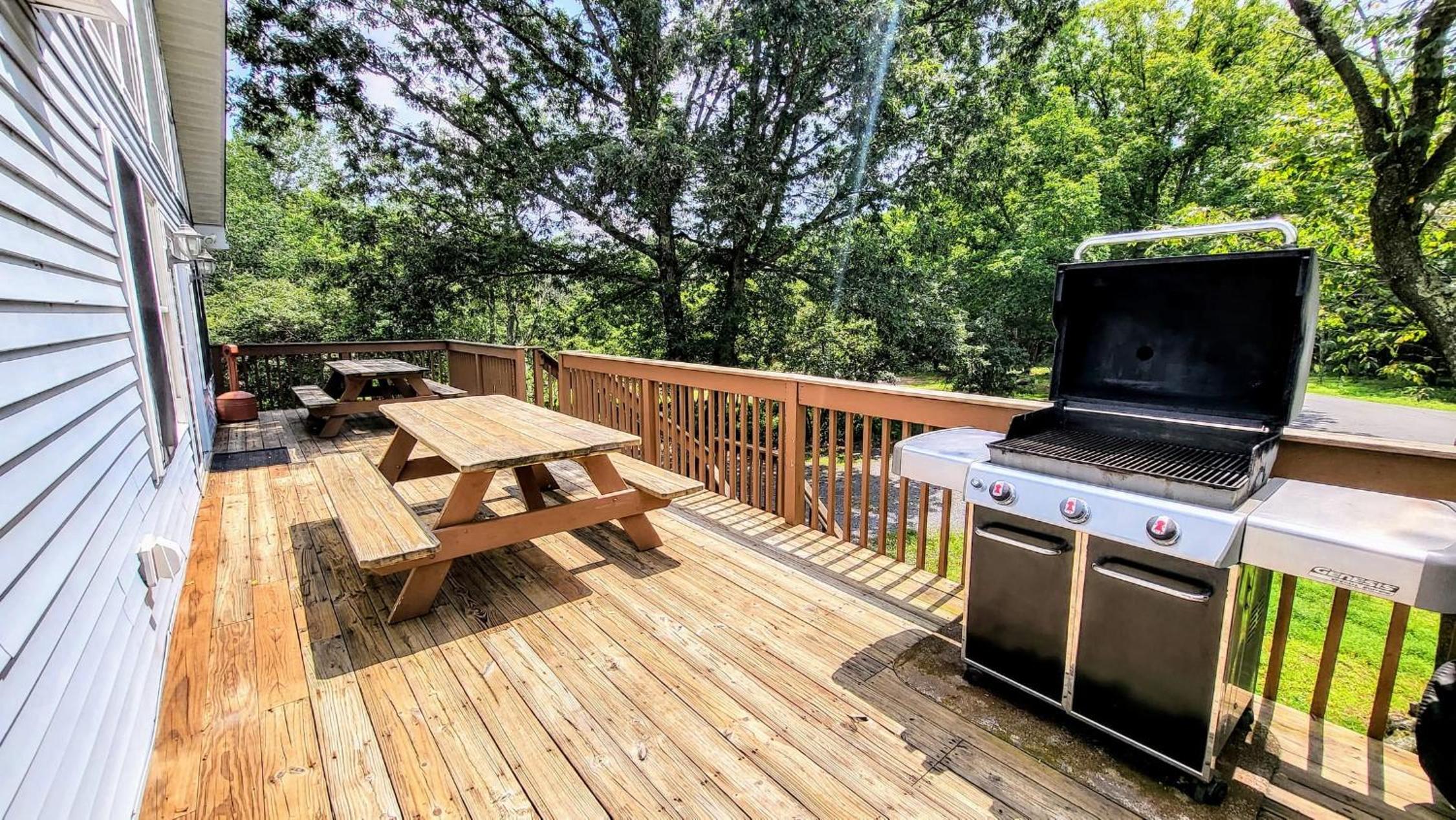 Sycamore Cove by AvantStay Hot Tub Game Rooms