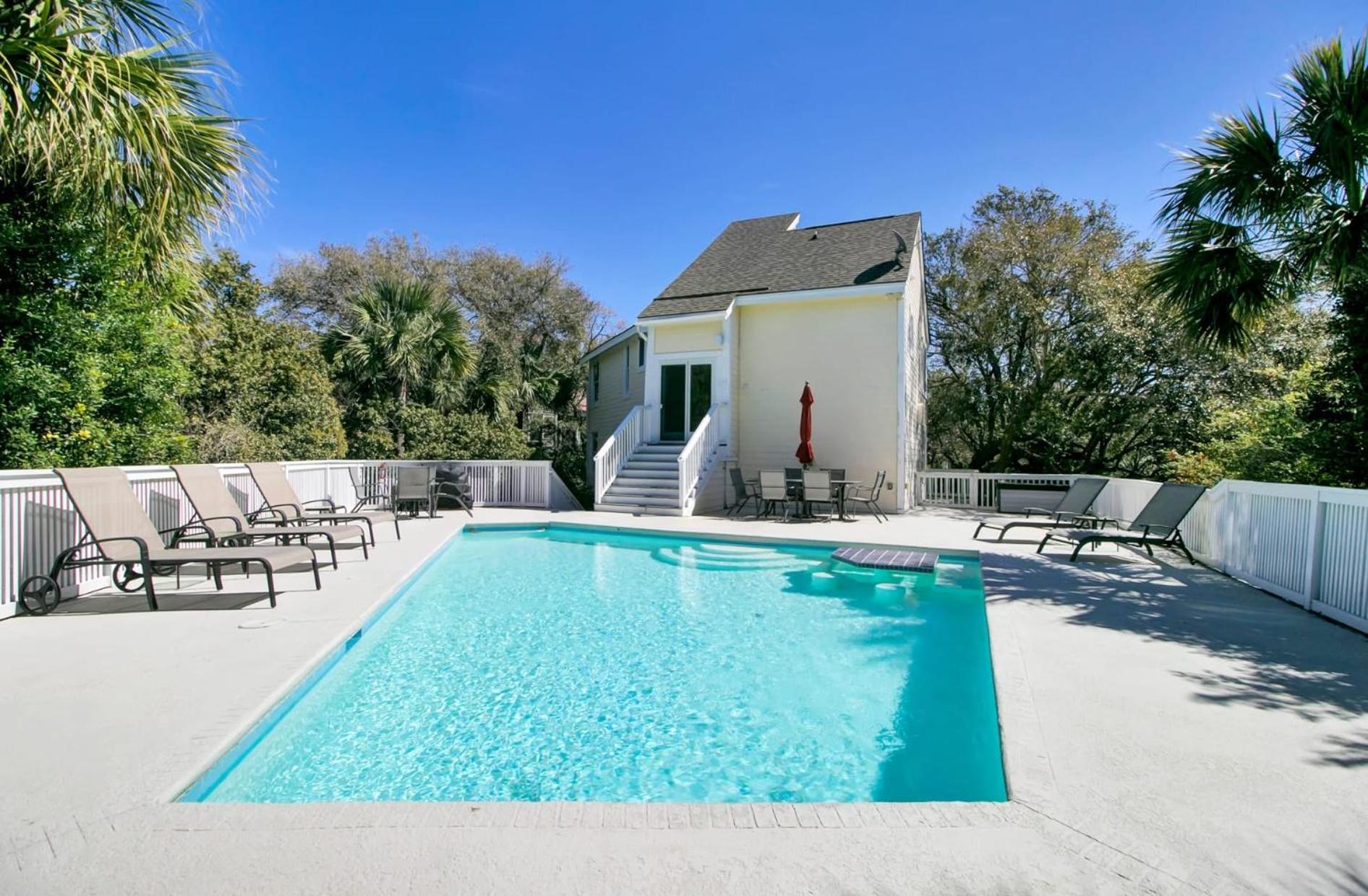 12 Dunecrest Lane by AvantStay 2 Mins to Beach w Pool BBQ