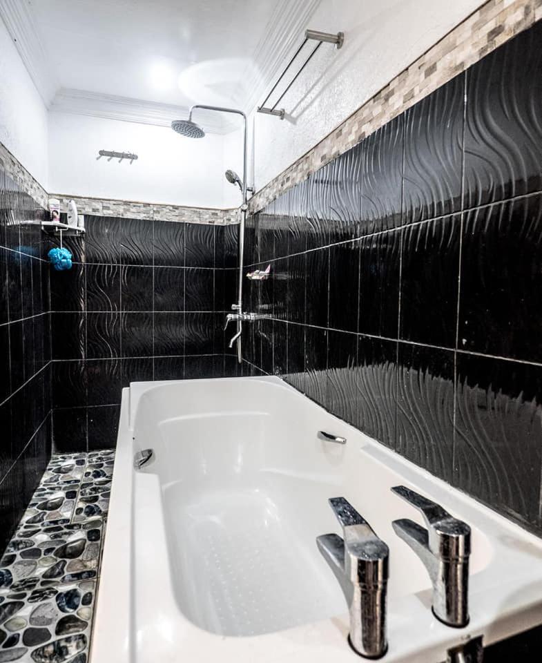 Photo 70