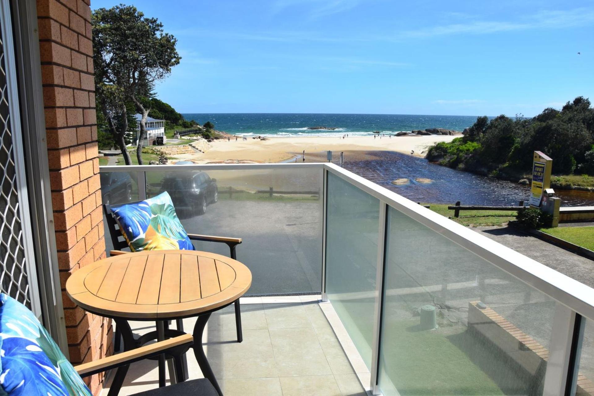 Pacific Court no 3 - Bring your own linen. view 3