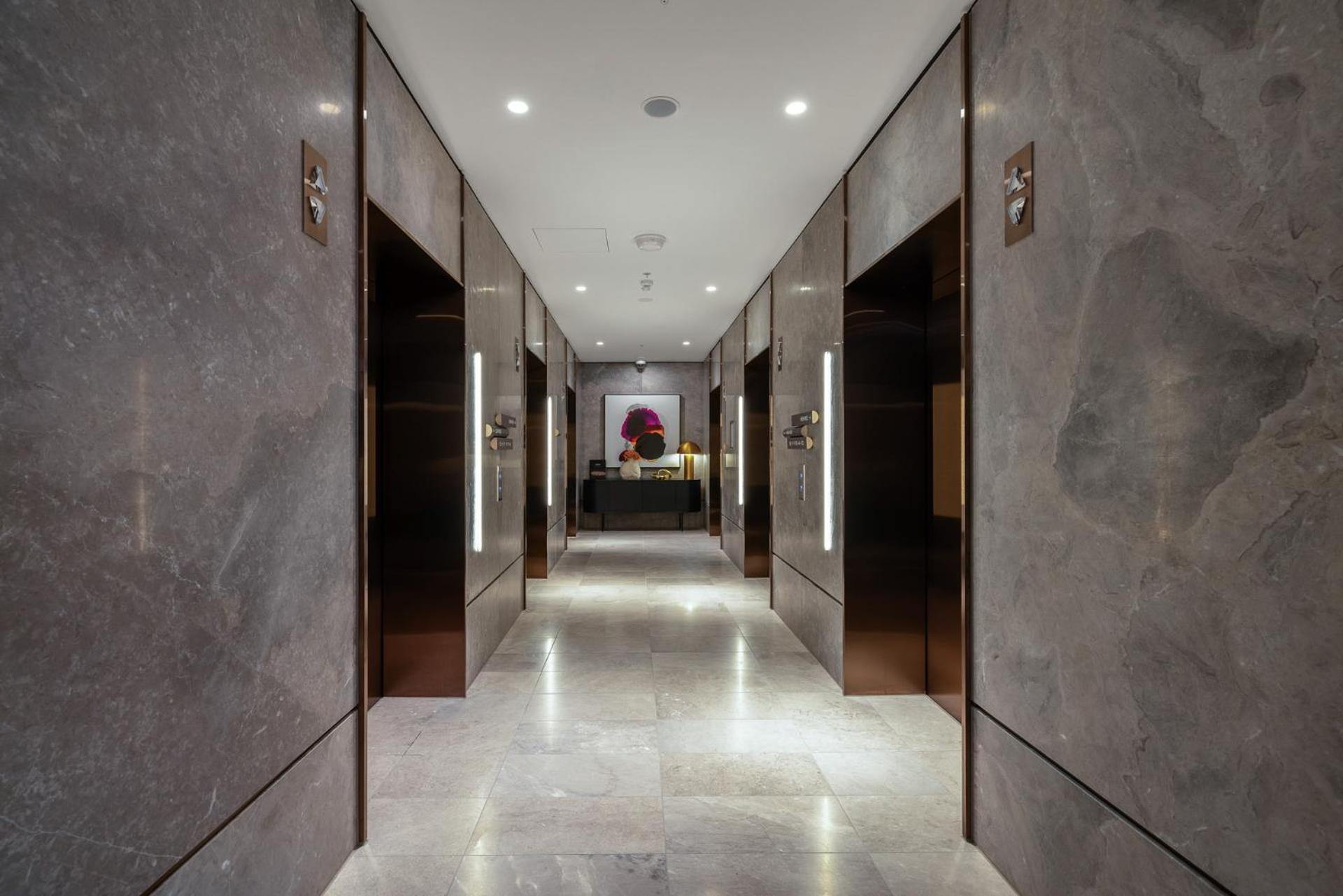 New Central CBD, Pool, Gym, Wifi