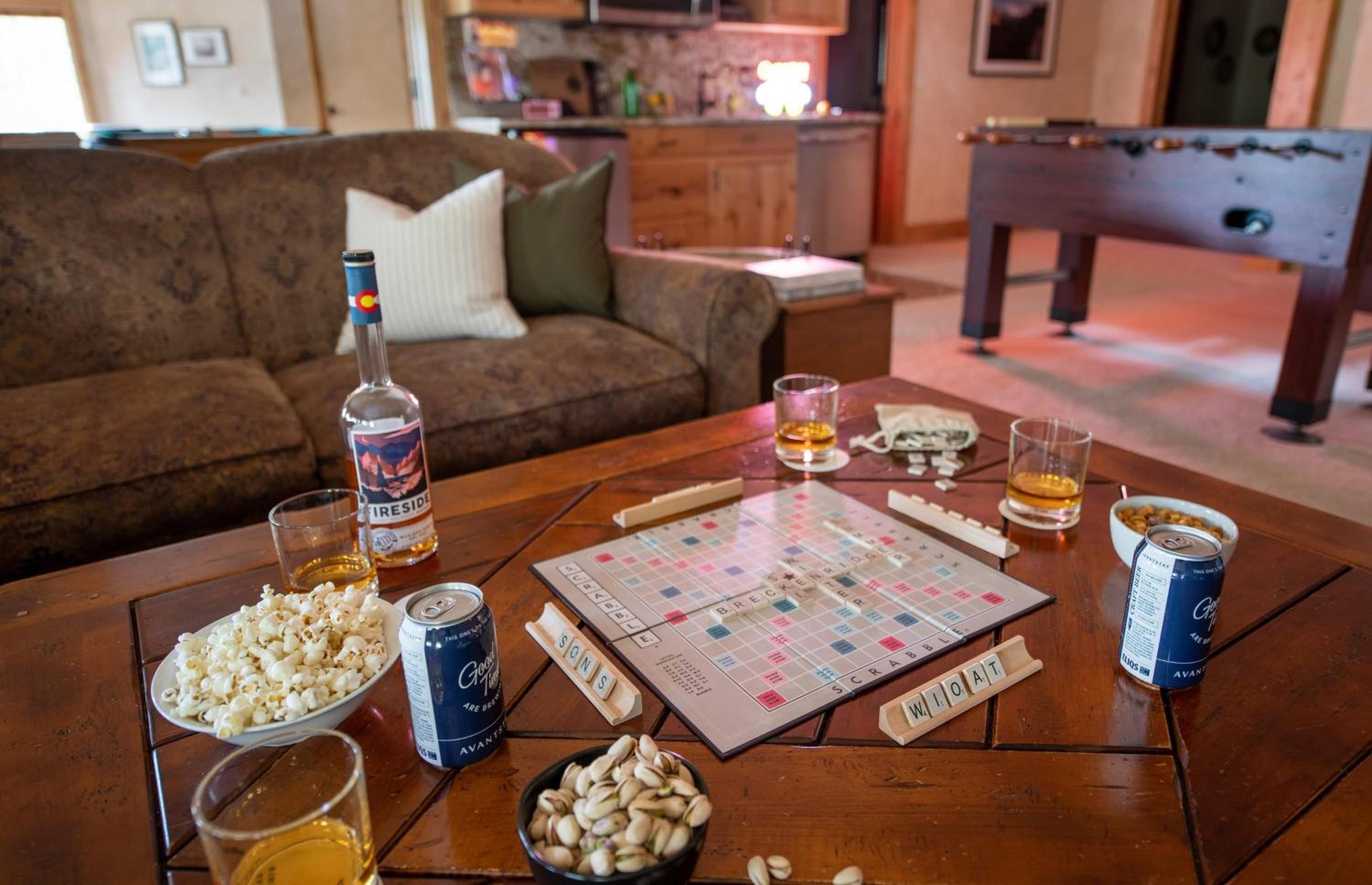 Cherry Ridge by AvantStay Incredible Mountain Mansion w Game Room Hot Tub Views