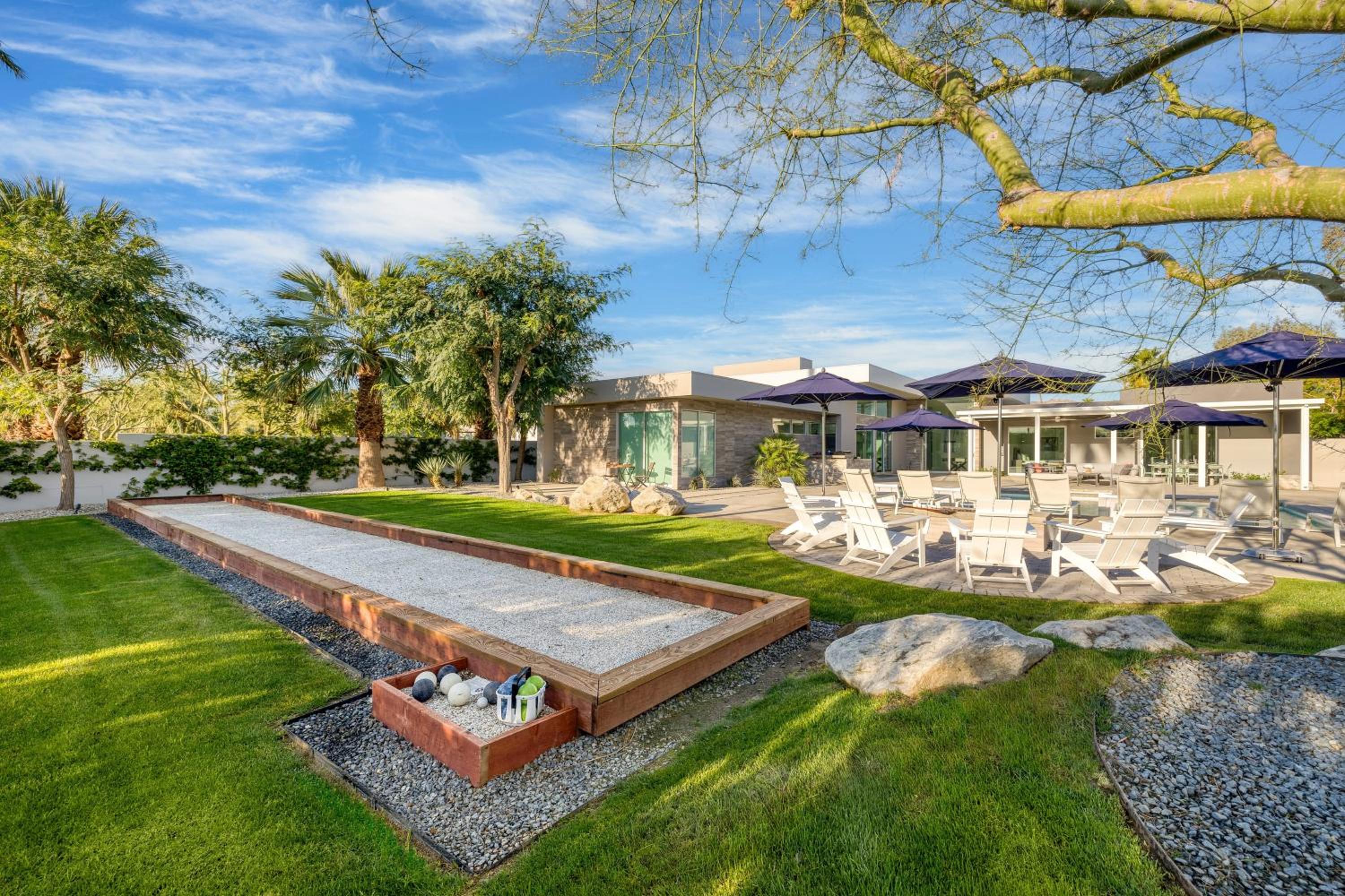 Sleeps 28 Bocce Ball Pool EV Charger Near Coachella Polo Villas Paradise