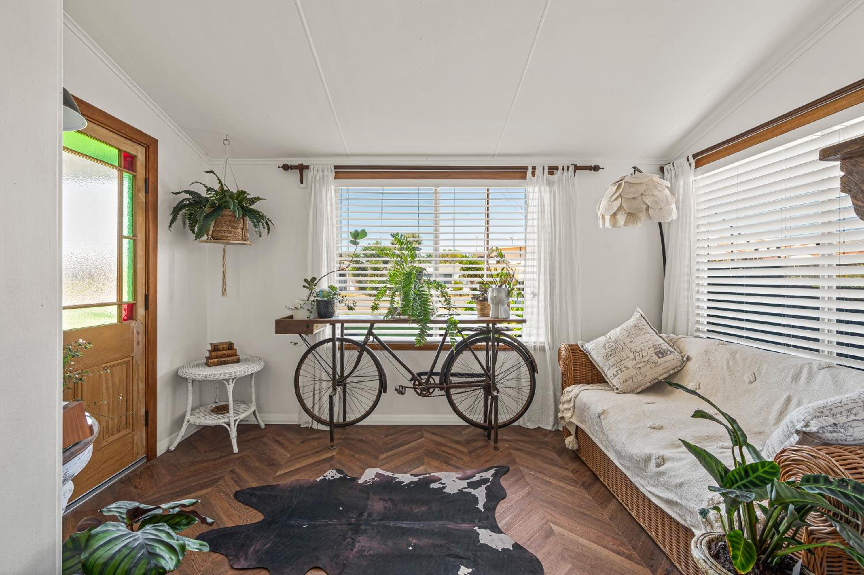 Palm Tree Cottage - Aldinga Beach - C21 SouthCoast Holidays