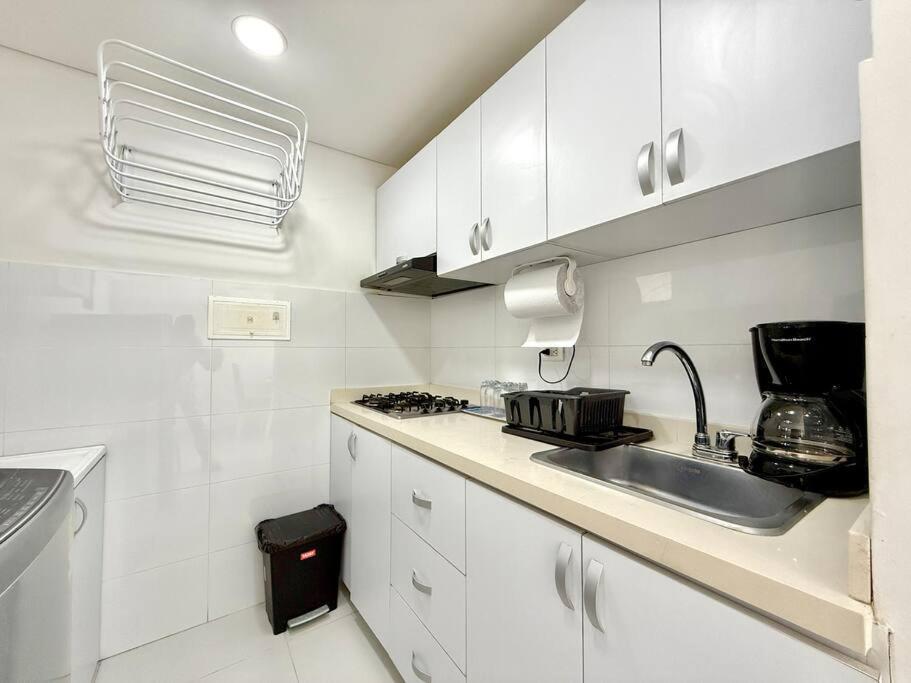 Beautiful Condo 3hab Near Old City Beach & Airport