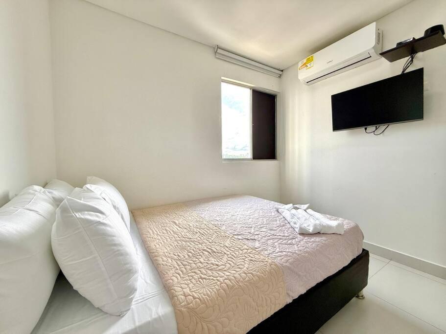 Beautiful Condo 3hab Near Old City Beach & Airport