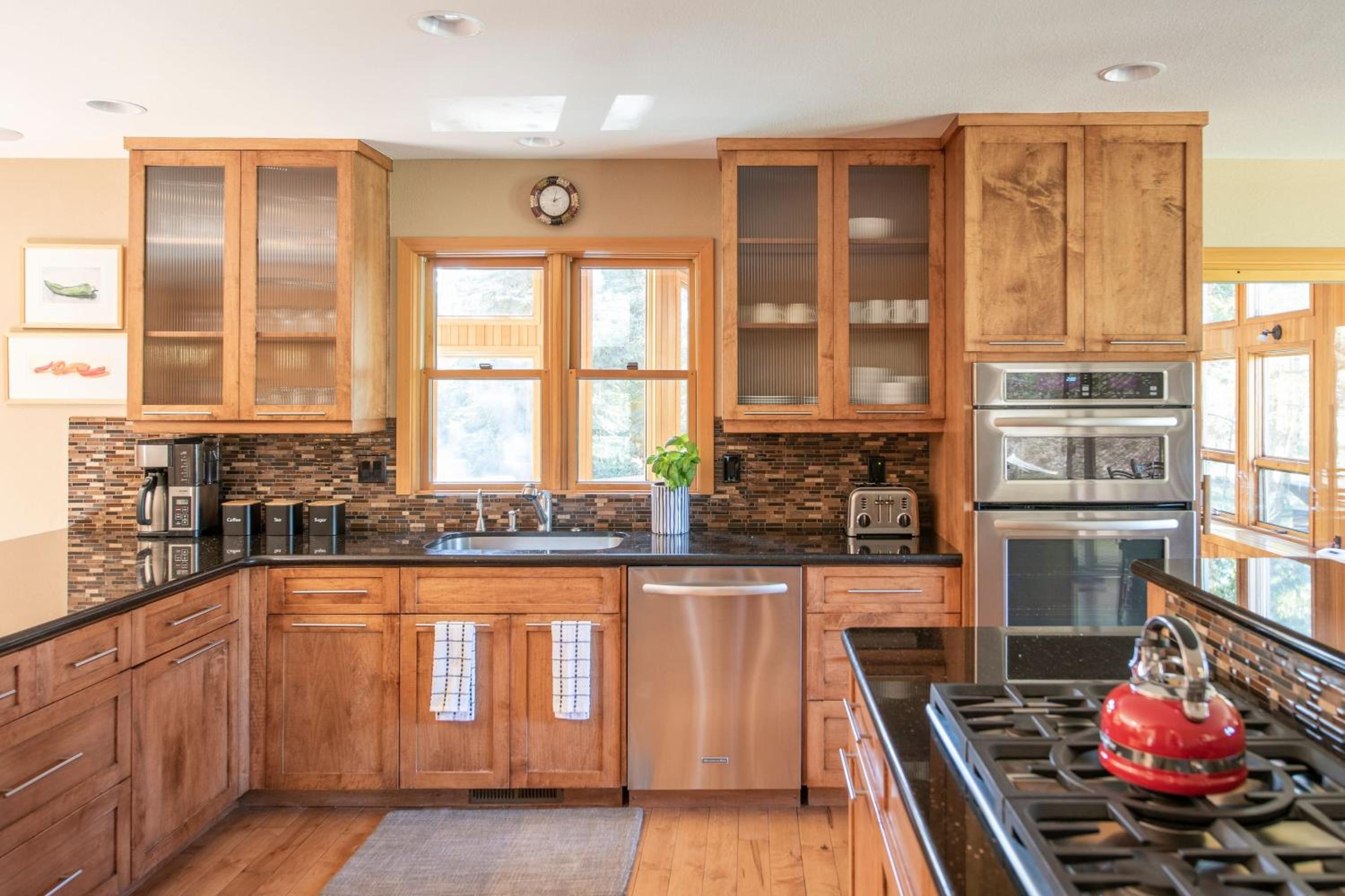 Sunriver by AvantStay Cozy Mountain Home w Indoor Pool and Hot Tub