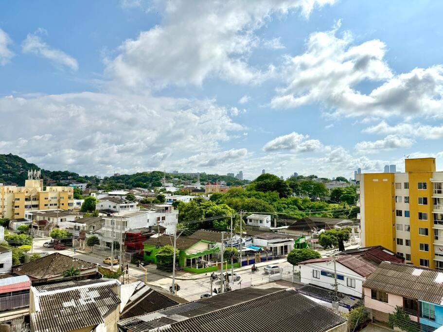 Beautiful Condo 3hab Near Old City Beach & Airport