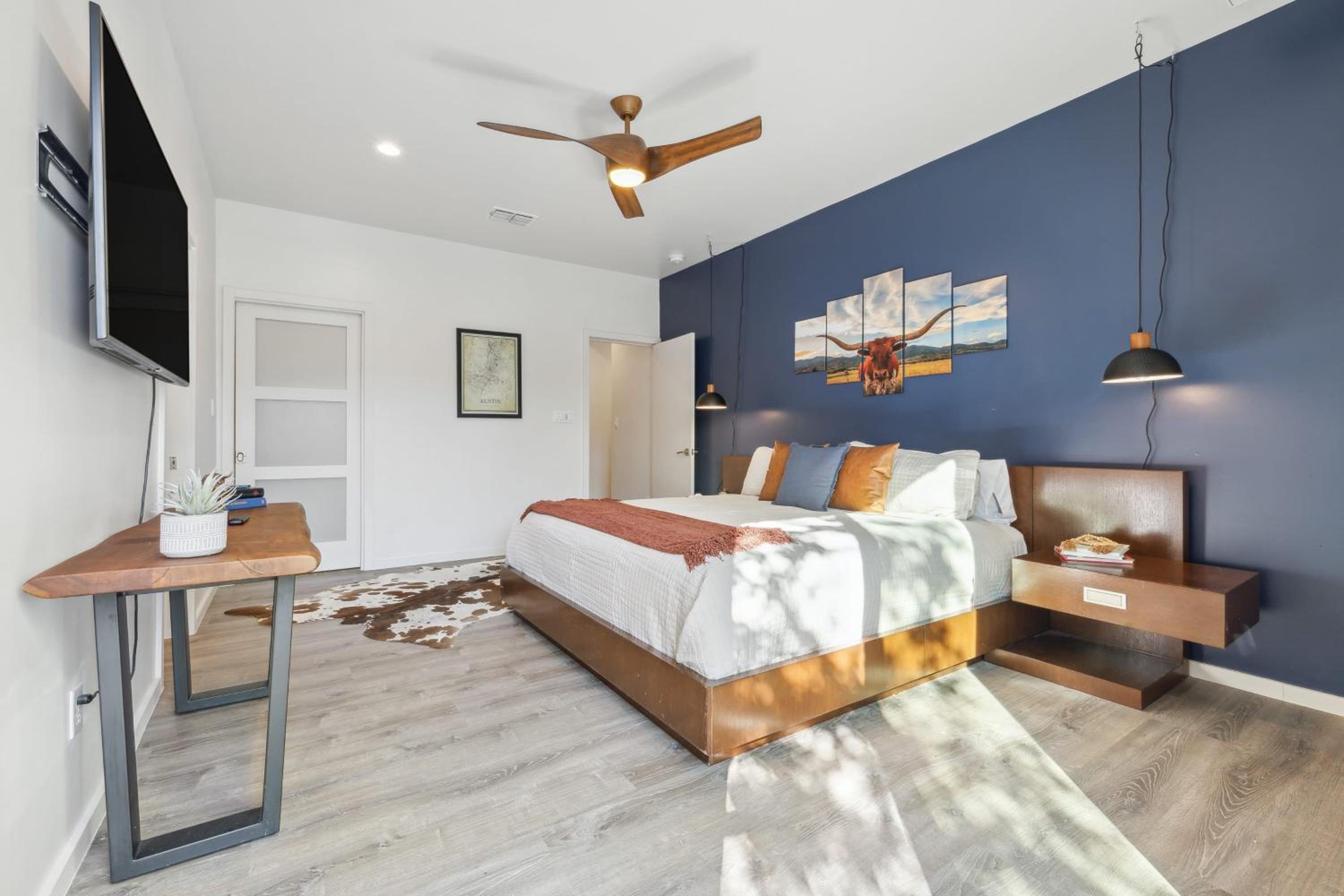 Luxurious stay w Lake View Pool Hot Tub Fire Pit Ping Pong Barton by AvantStay