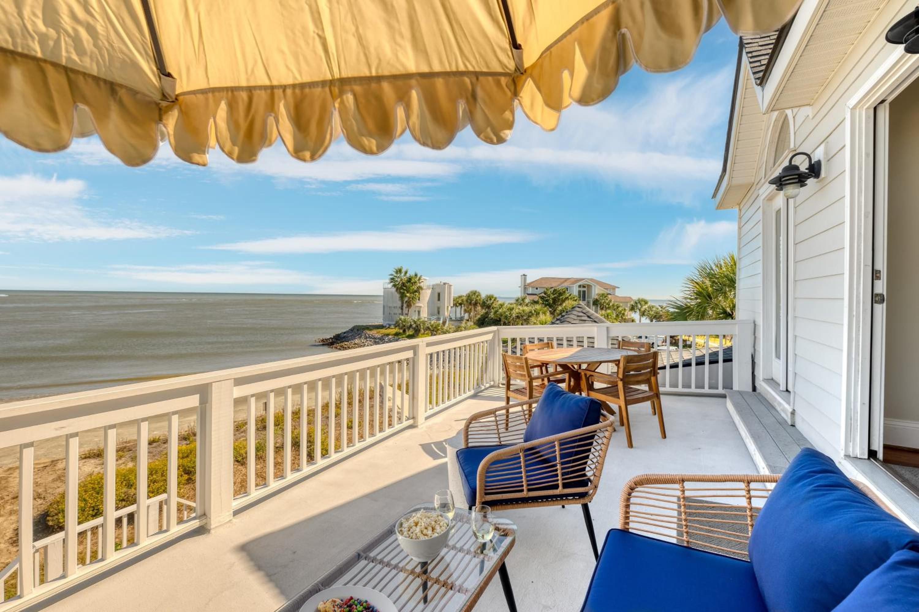 Haven by AvantStay Luxury Beachfront Home w Pool Gorgeous Patios