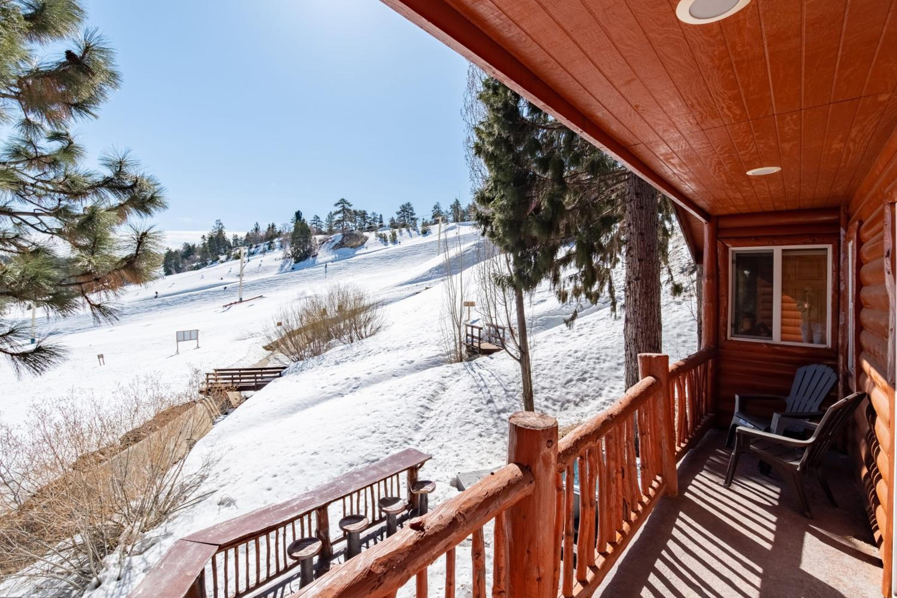 Gorgeous Ski In Ski Out Home w Game Room Hot Tub Clover by AvantStay
