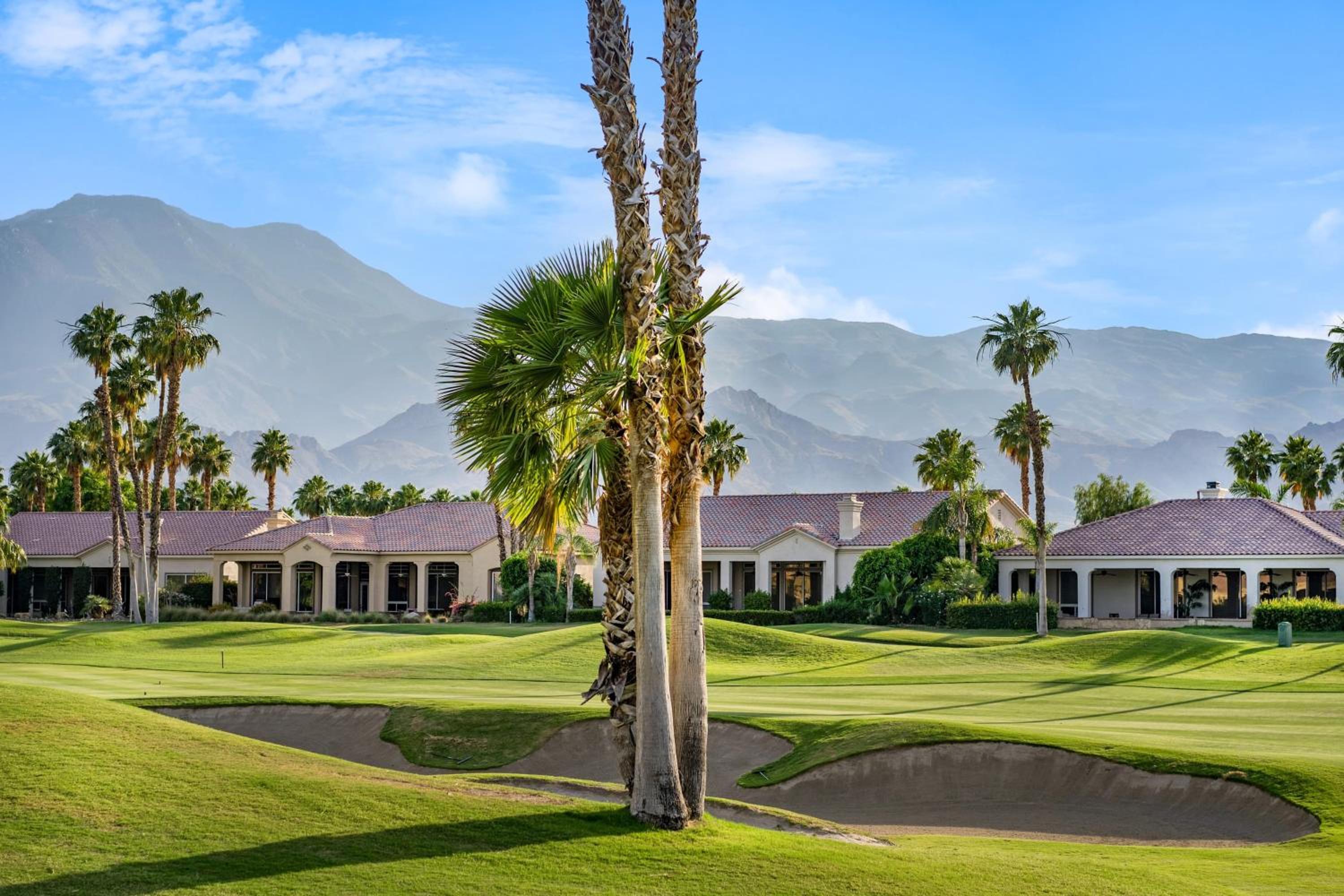 Spacious 5BR Desert Oasis: Pool Hot Tub Fire Pit PGA West Golf Course