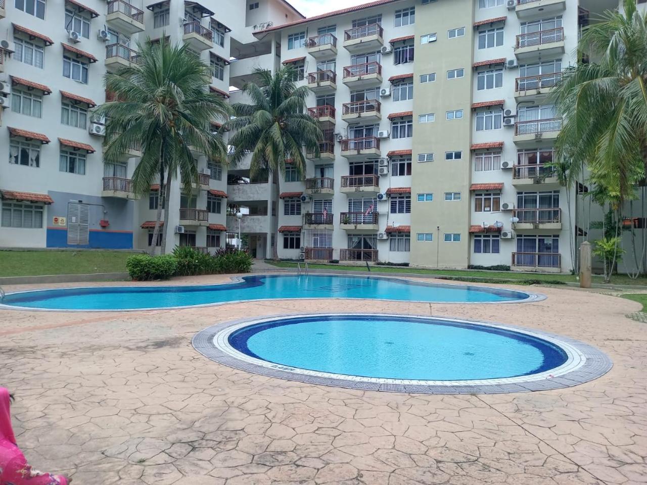 JAS Laguna condo resort