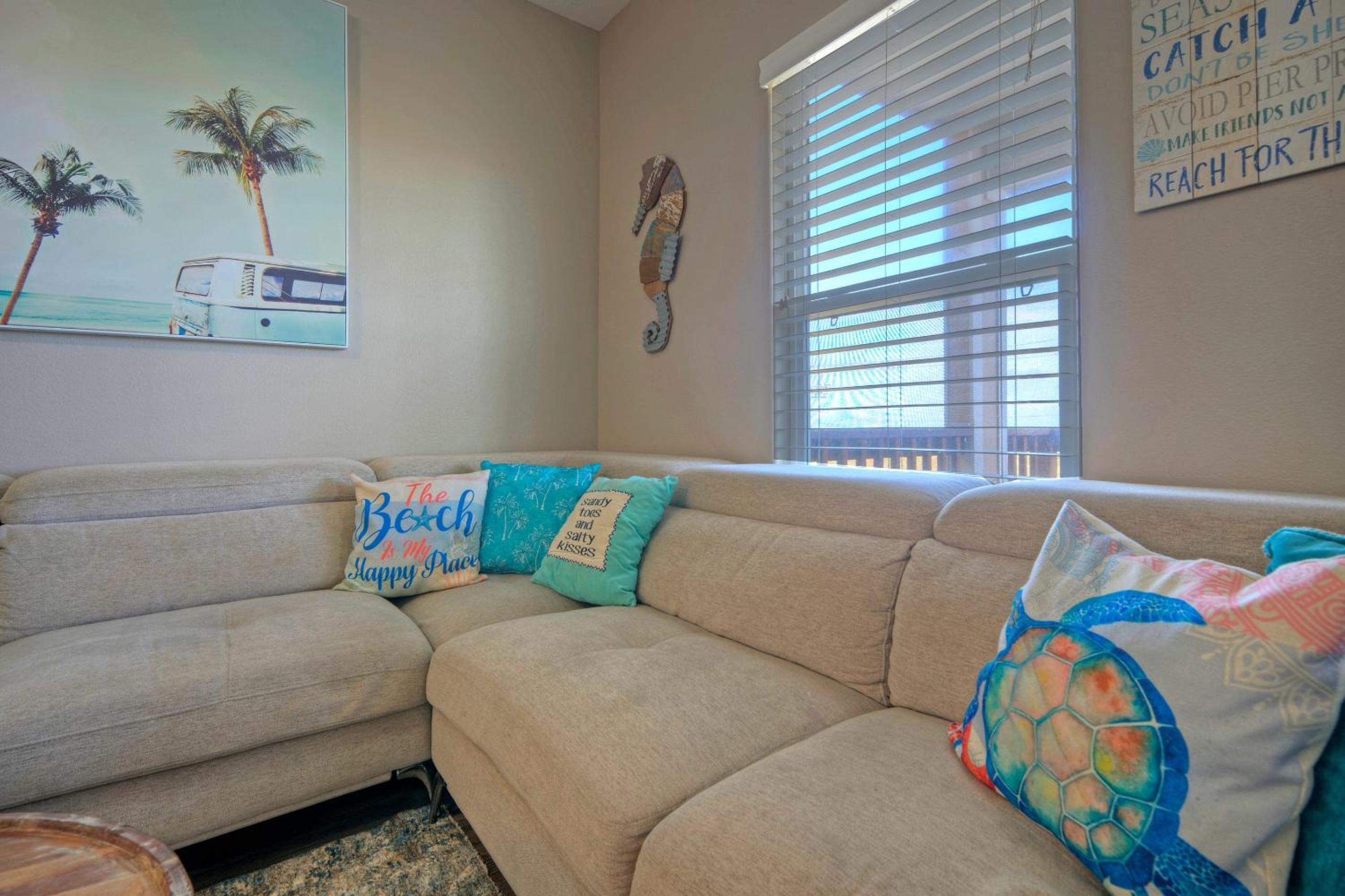 The Beautiful Place by AvantStay Mins to Beach Family-Friendly Pool
