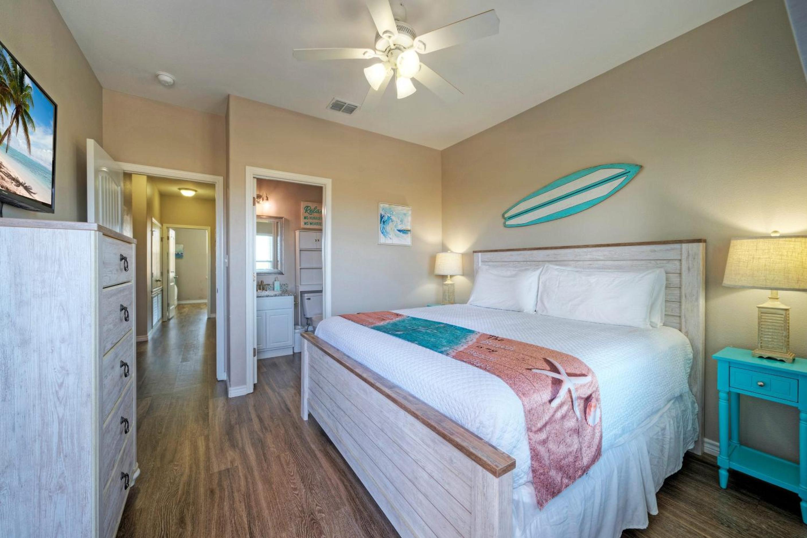 The Beautiful Place by AvantStay Mins to Beach Family-Friendly Pool
