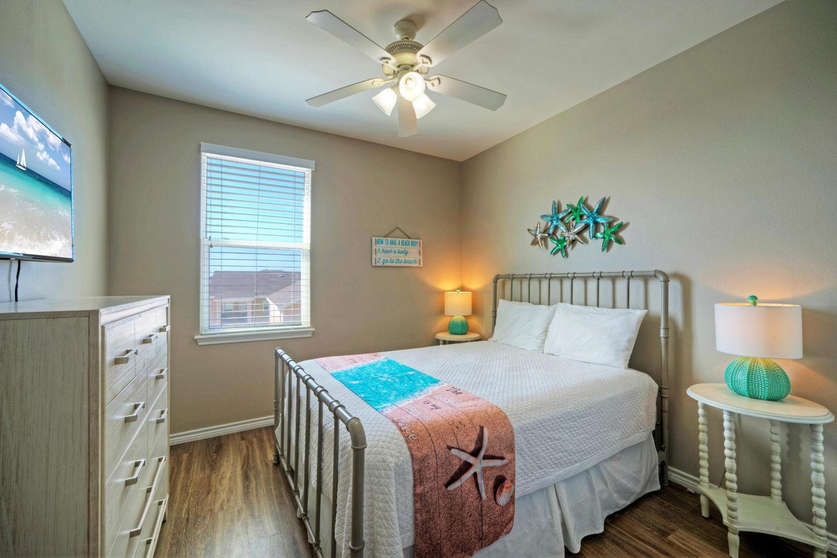 The Beautiful Place by AvantStay Mins to Beach Family-Friendly Pool