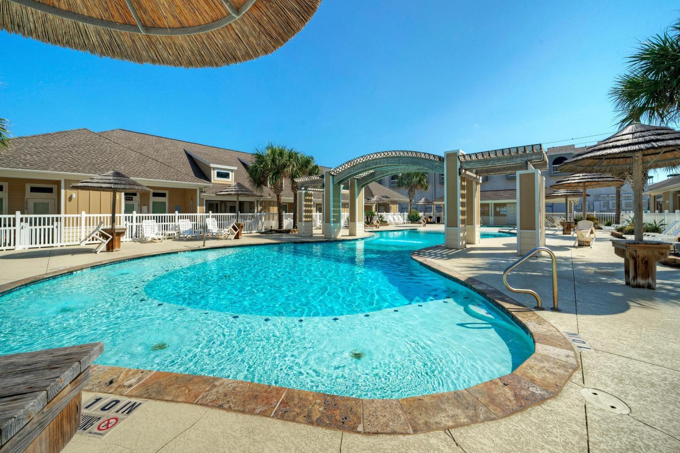 The Beautiful Place by AvantStay Mins to Beach Family-Friendly Pool