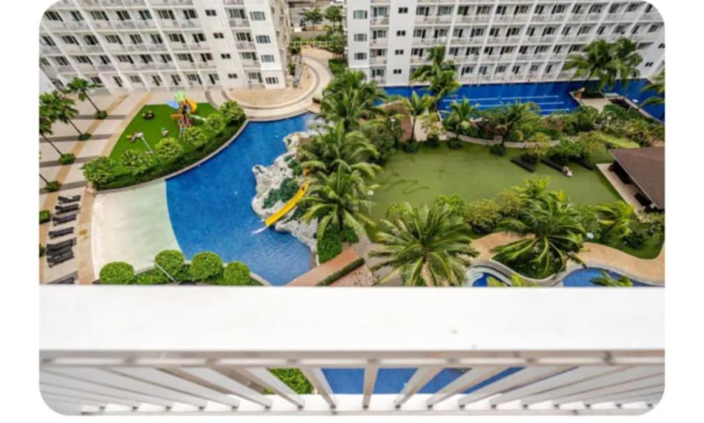 Sosyal Staycation , Pasay City Shore Residences Tower D Sunrise Drive Mall of Asia Complex Pasay City Philippines SMDC SHORE 1 RESIDENCES Pasay City view 2
