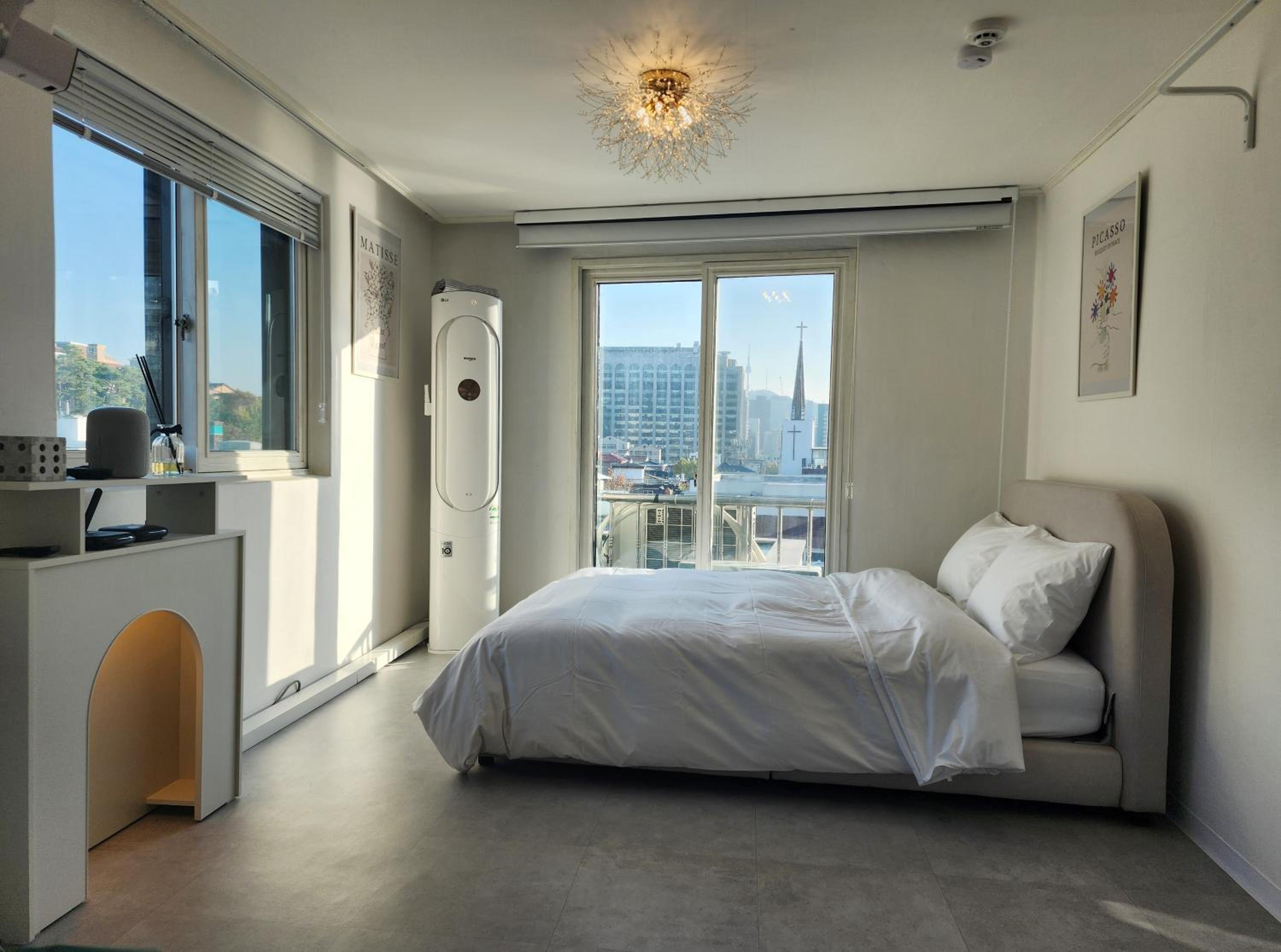 hotel room