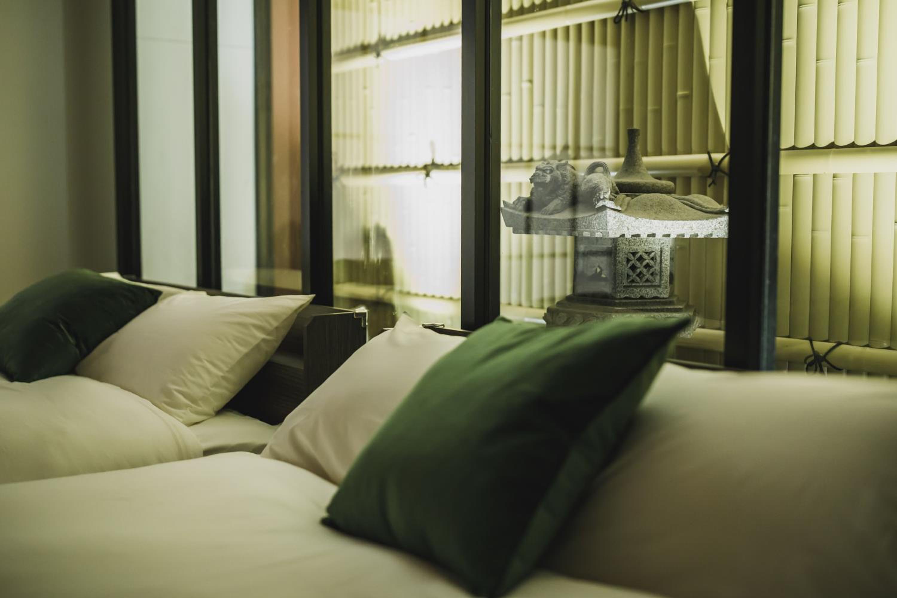 R Residence 天下茶屋 IV