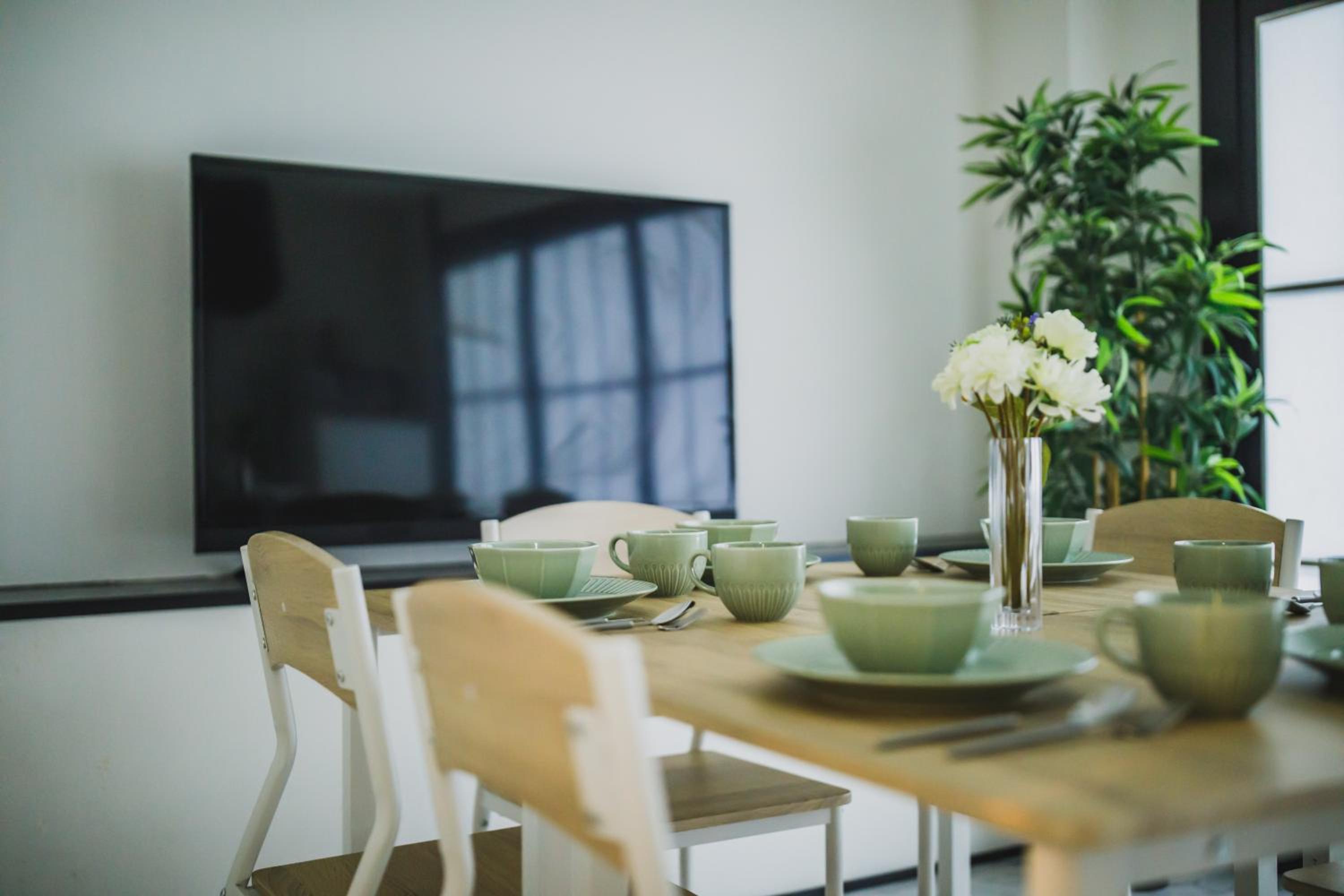 R Residence 天下茶屋 IV
