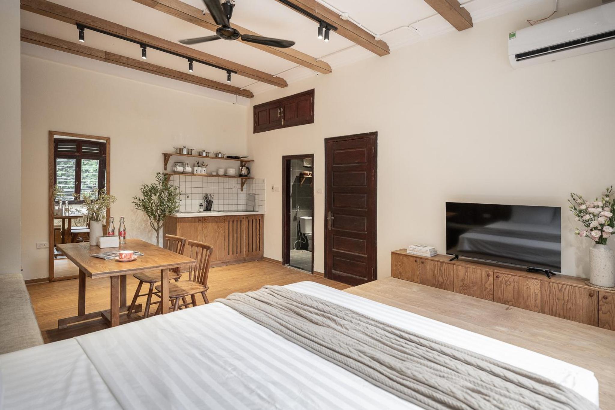 Wooden House Jacuzzi Pool Central Place