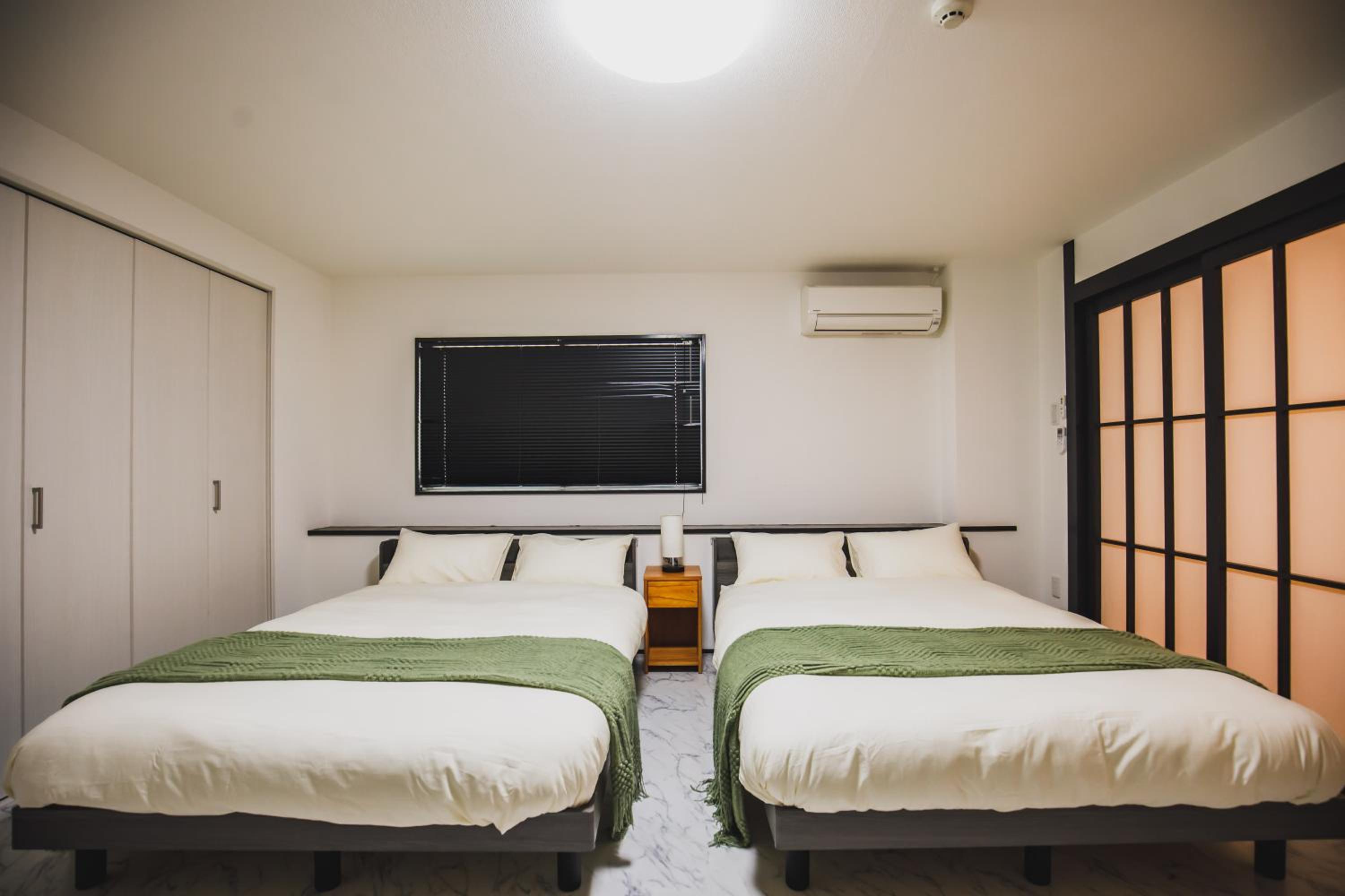 R Residence 天下茶屋 IV