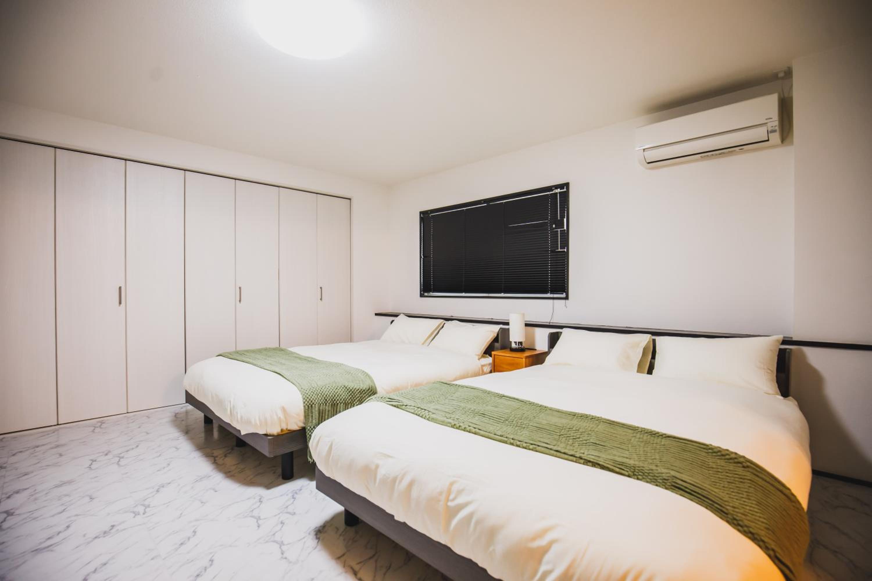 R Residence 天下茶屋 IV