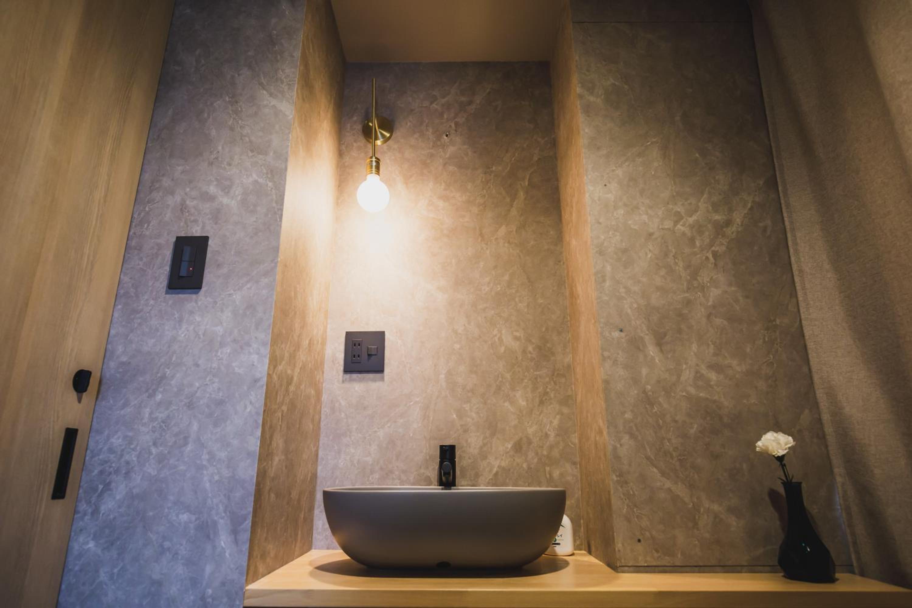 R Residence 天下茶屋 IV
