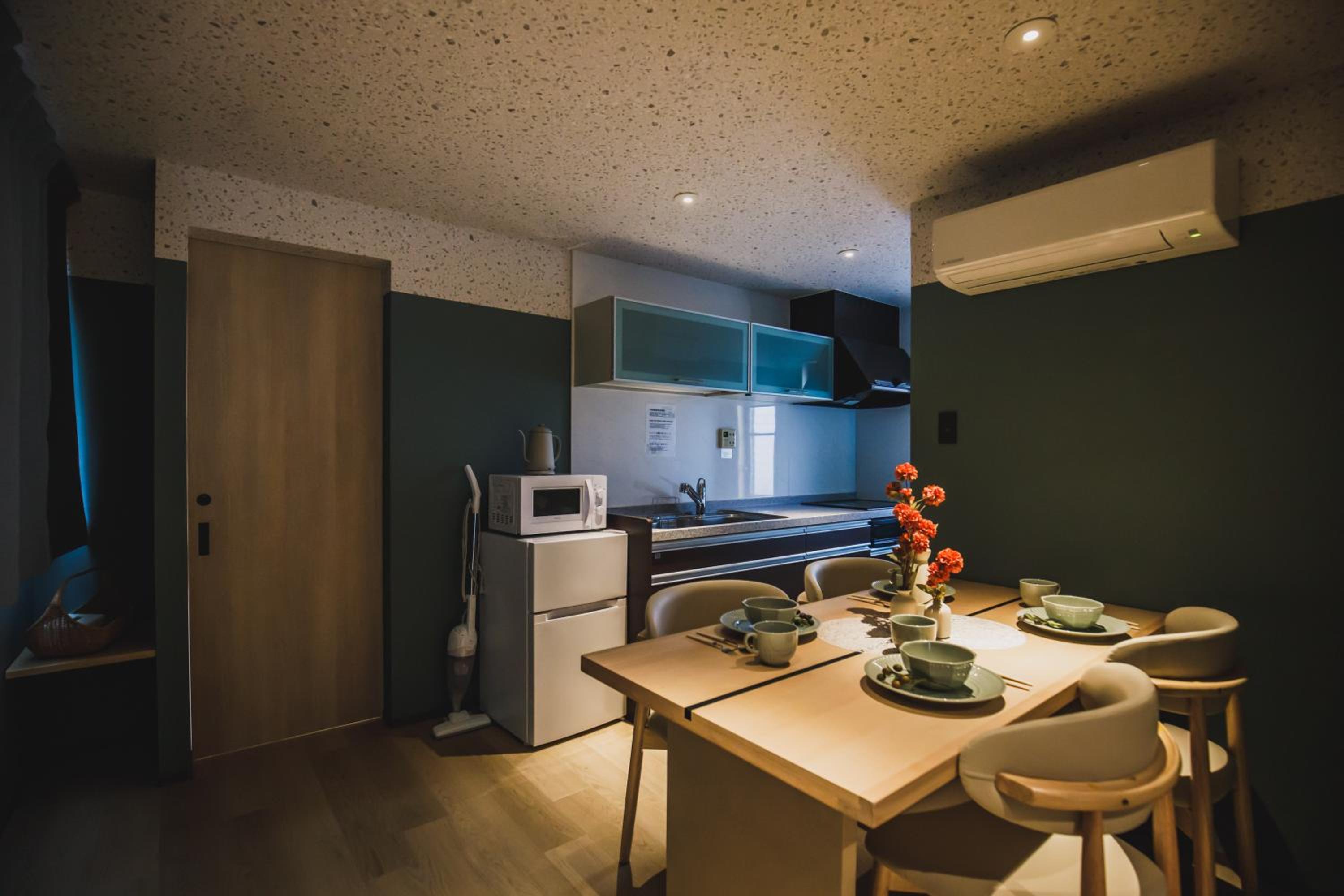 R Residence 天下茶屋 IV