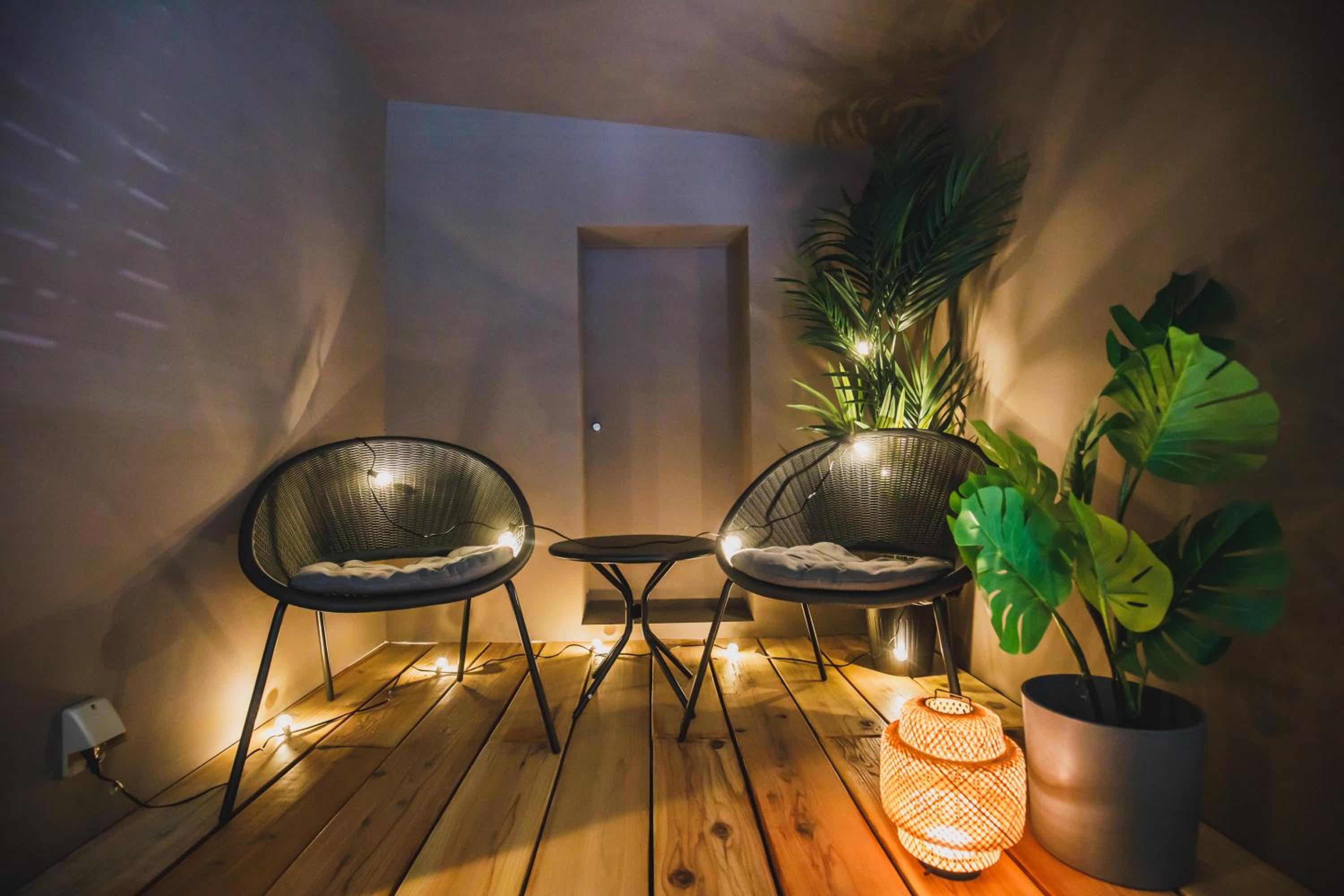 R Residence 天下茶屋 IV