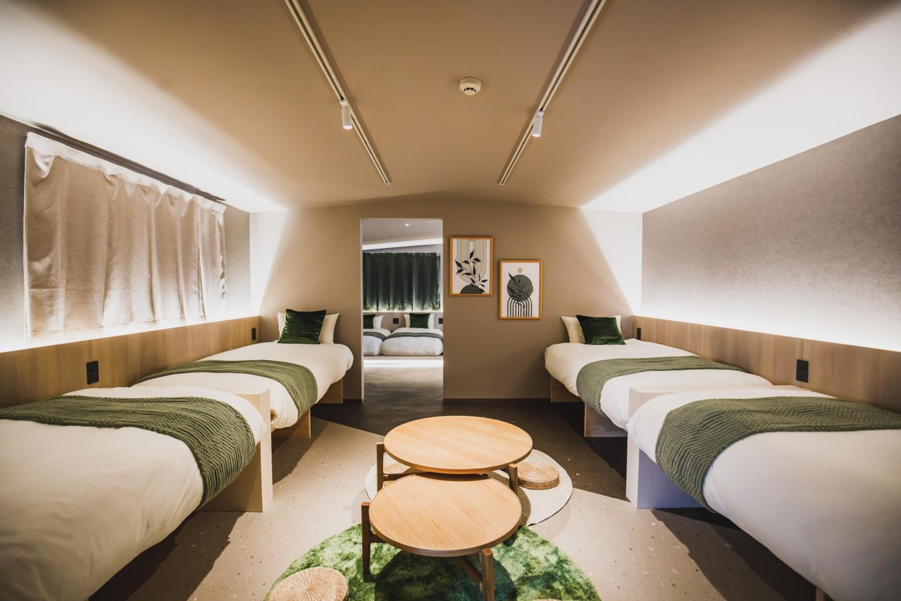 R Residence 天下茶屋 IV