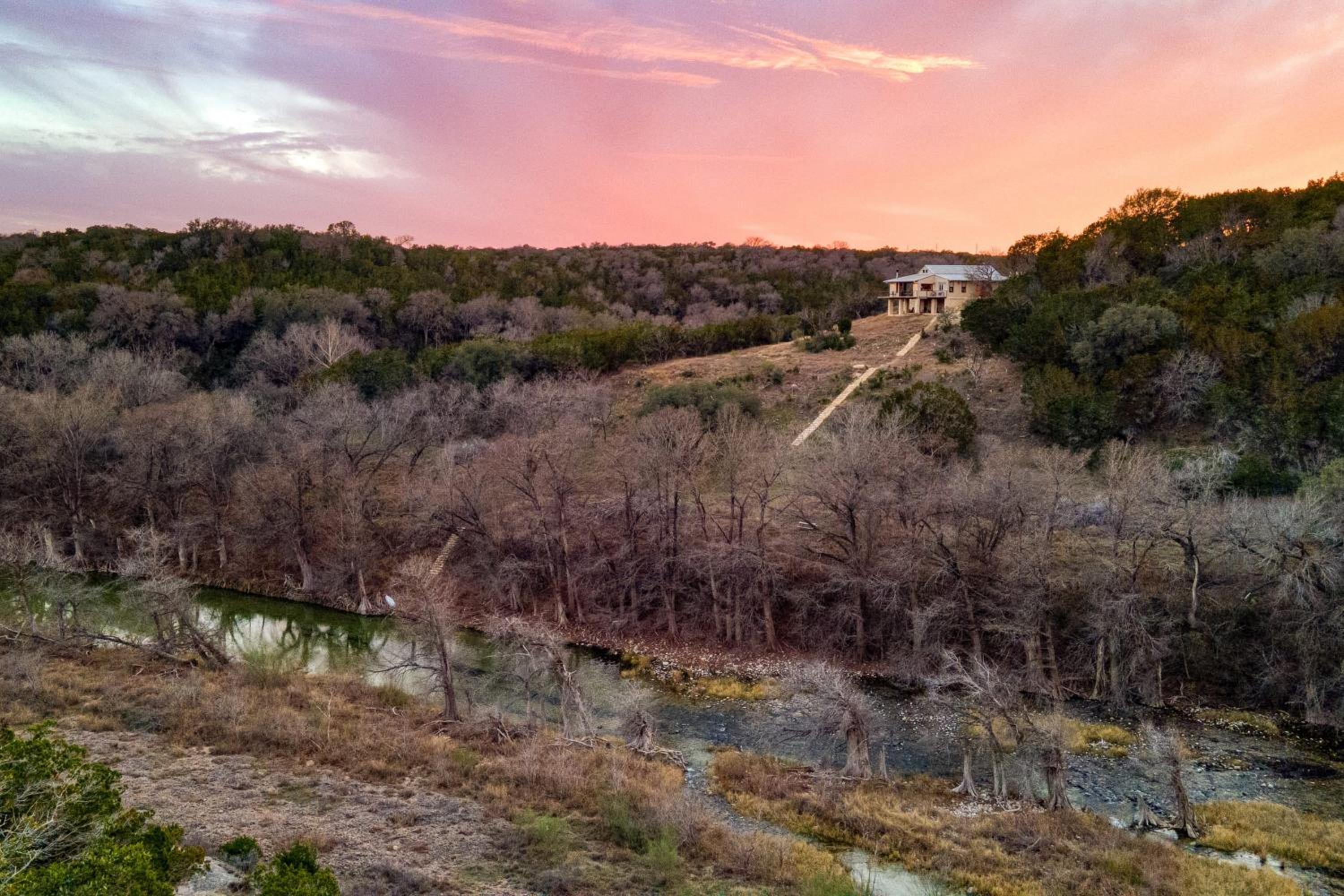Sotol by AvantStay Direct River Access Views