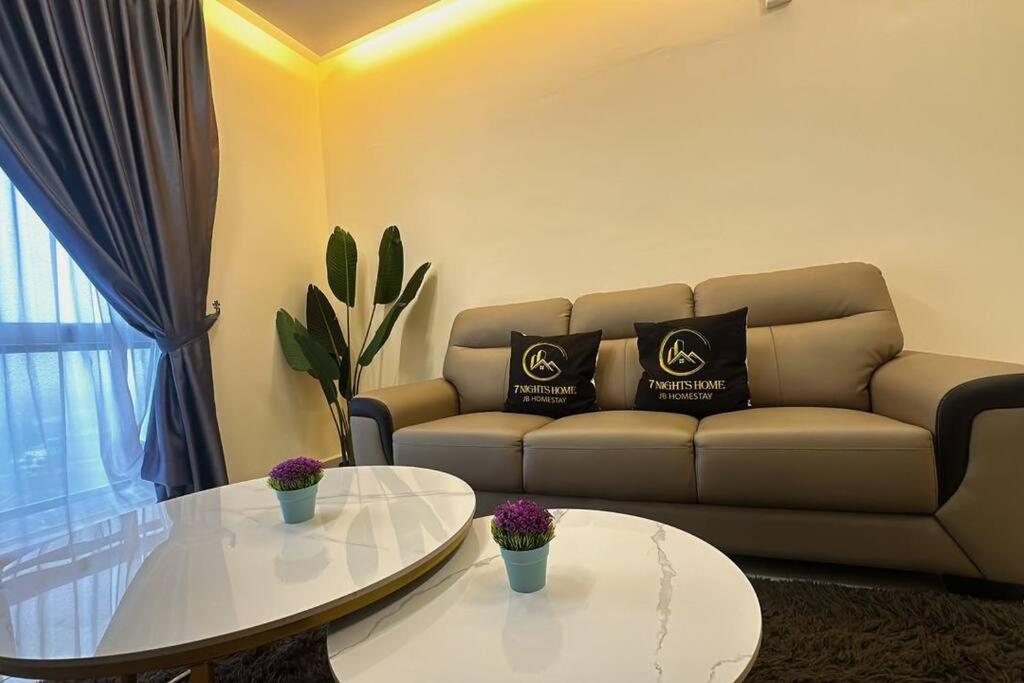 C04 Light Midas Seri Alam photo 1
