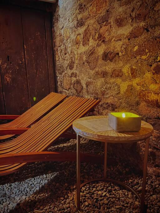 Hidden Retreats 1466 Edition