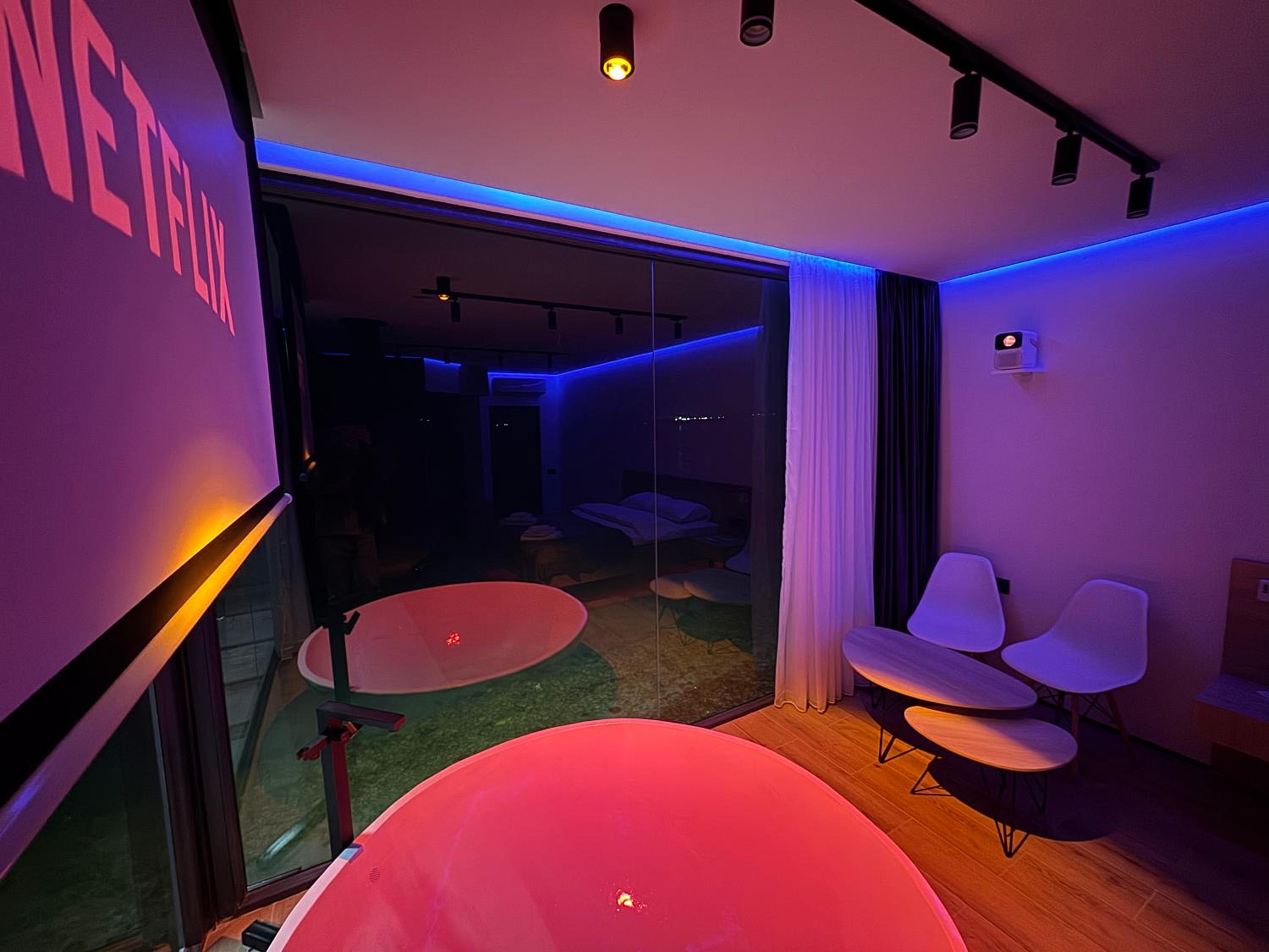 Selmidis Diamond - Luxury View Cottage & Sauna