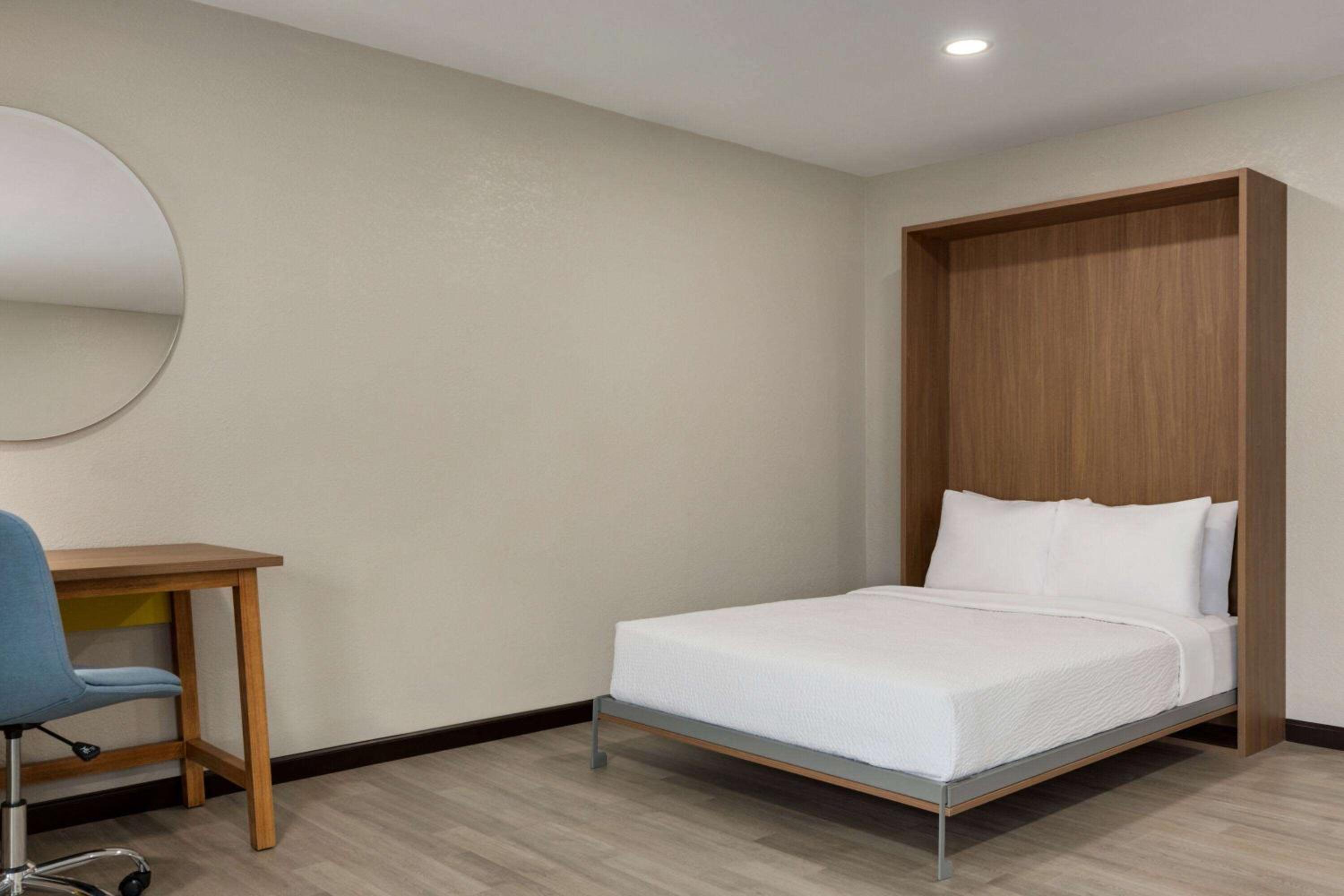 Days Inn by Wyndham Hillsboro